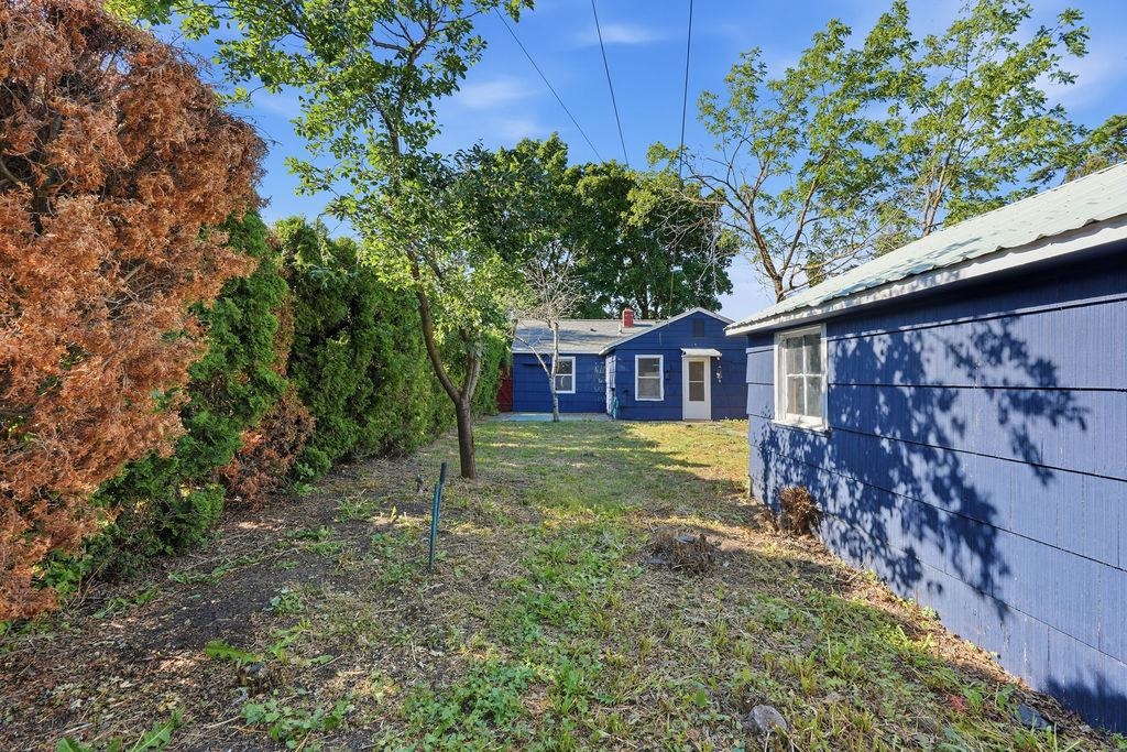 2434 W Wabash Ave - Photo 27