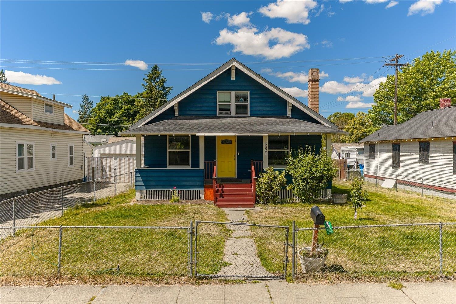 5621 N Post St - Photo 3