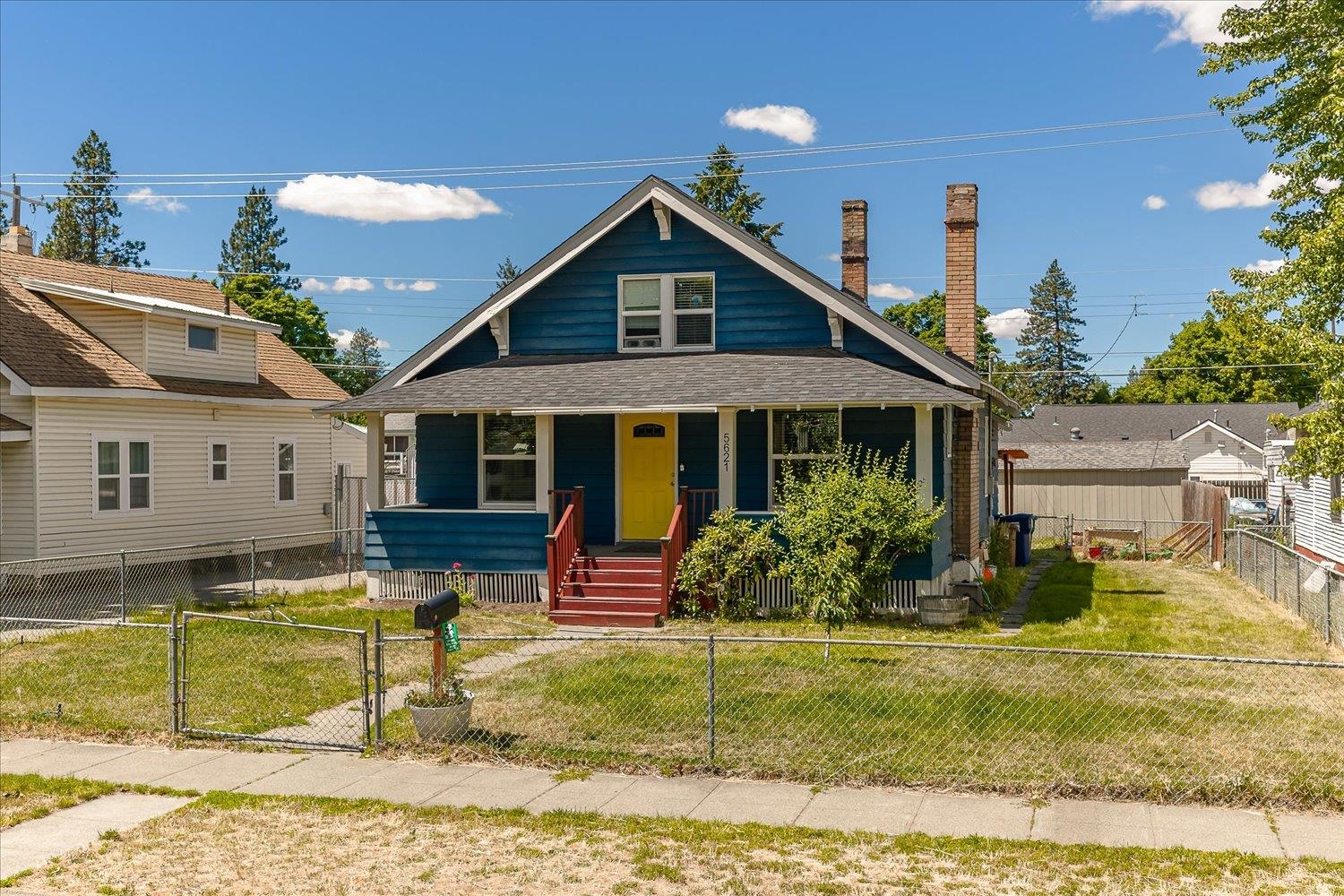 5621 N Post St - Photo 1