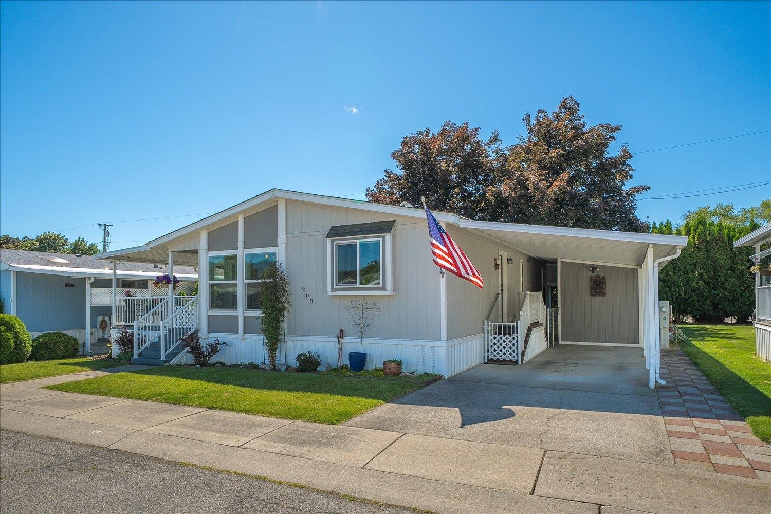 208 S Blueberry Pl - Photo 2