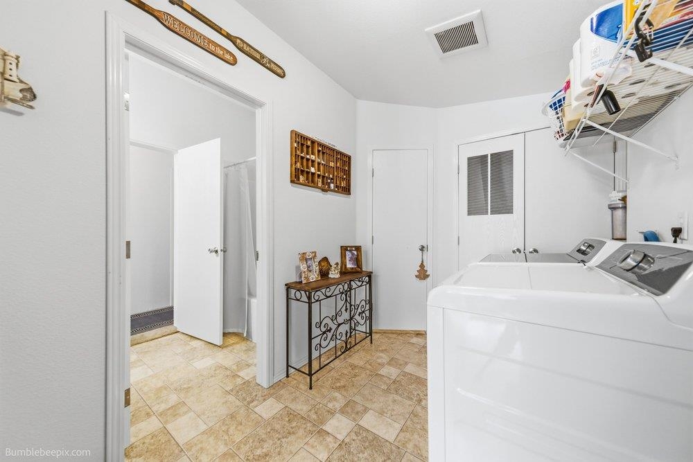 22373 Leclerc N Rd - Photo 17