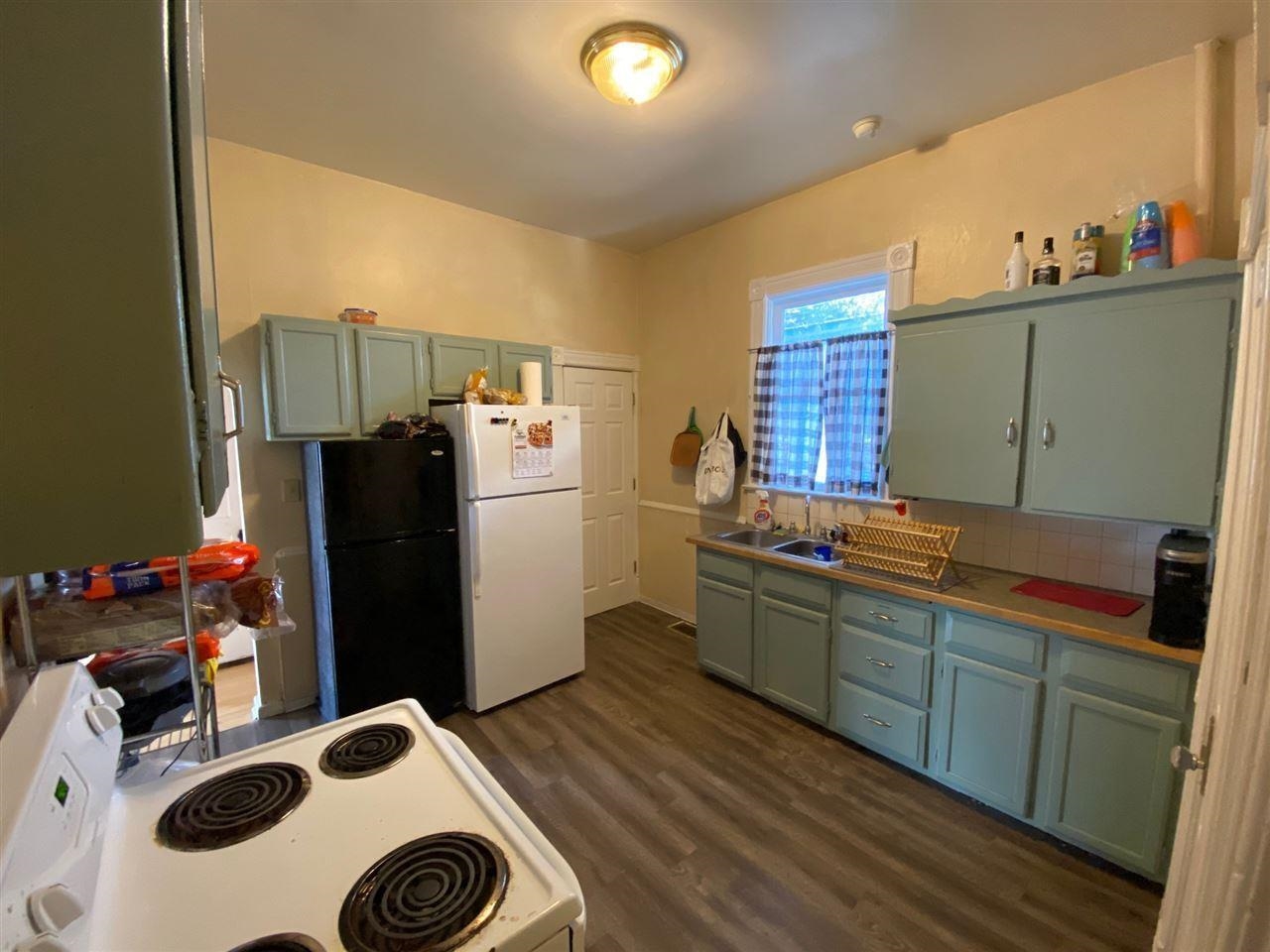 934 E NORA Ave - Photo 3
