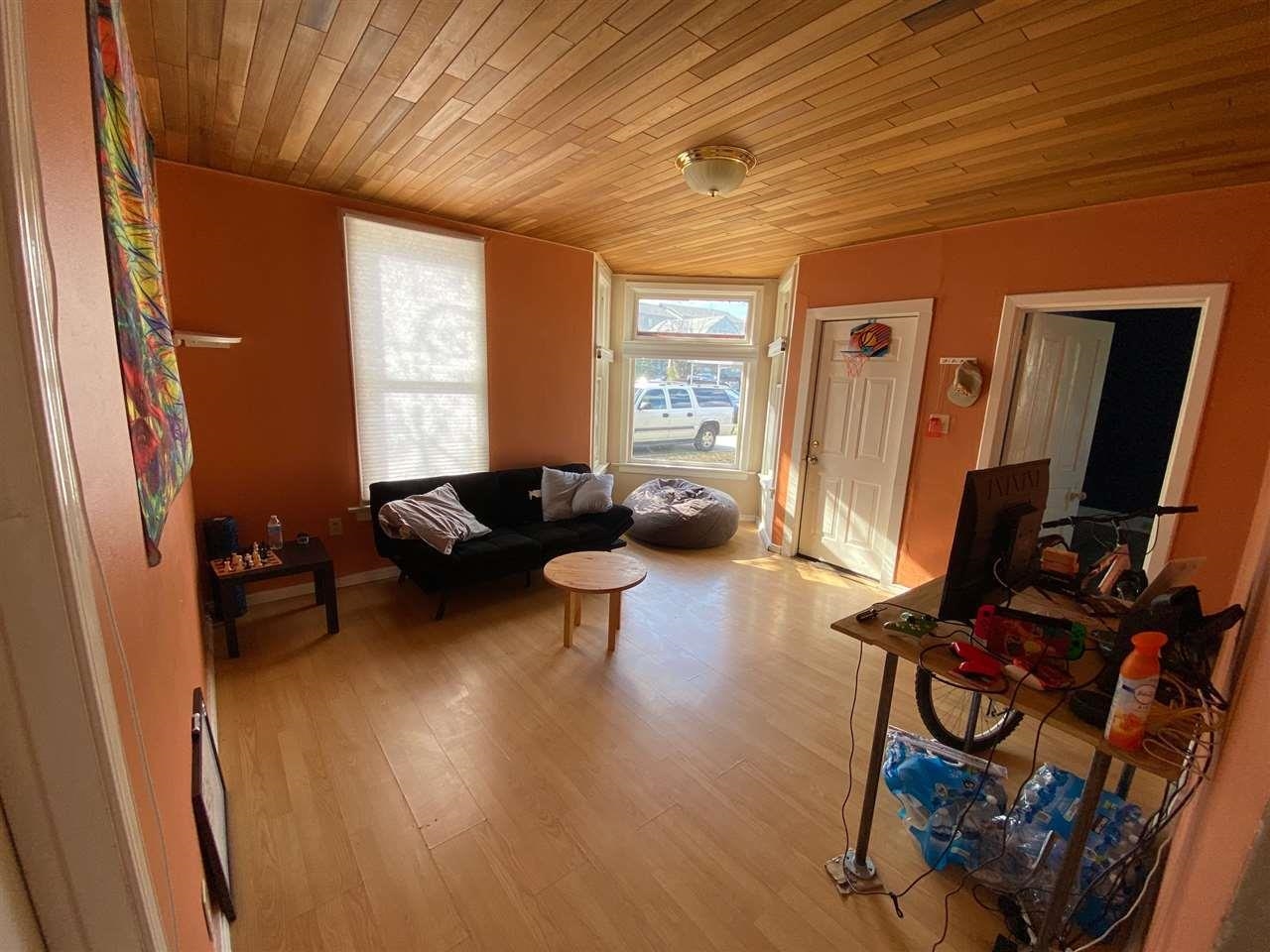 934 E NORA Ave - Photo 2
