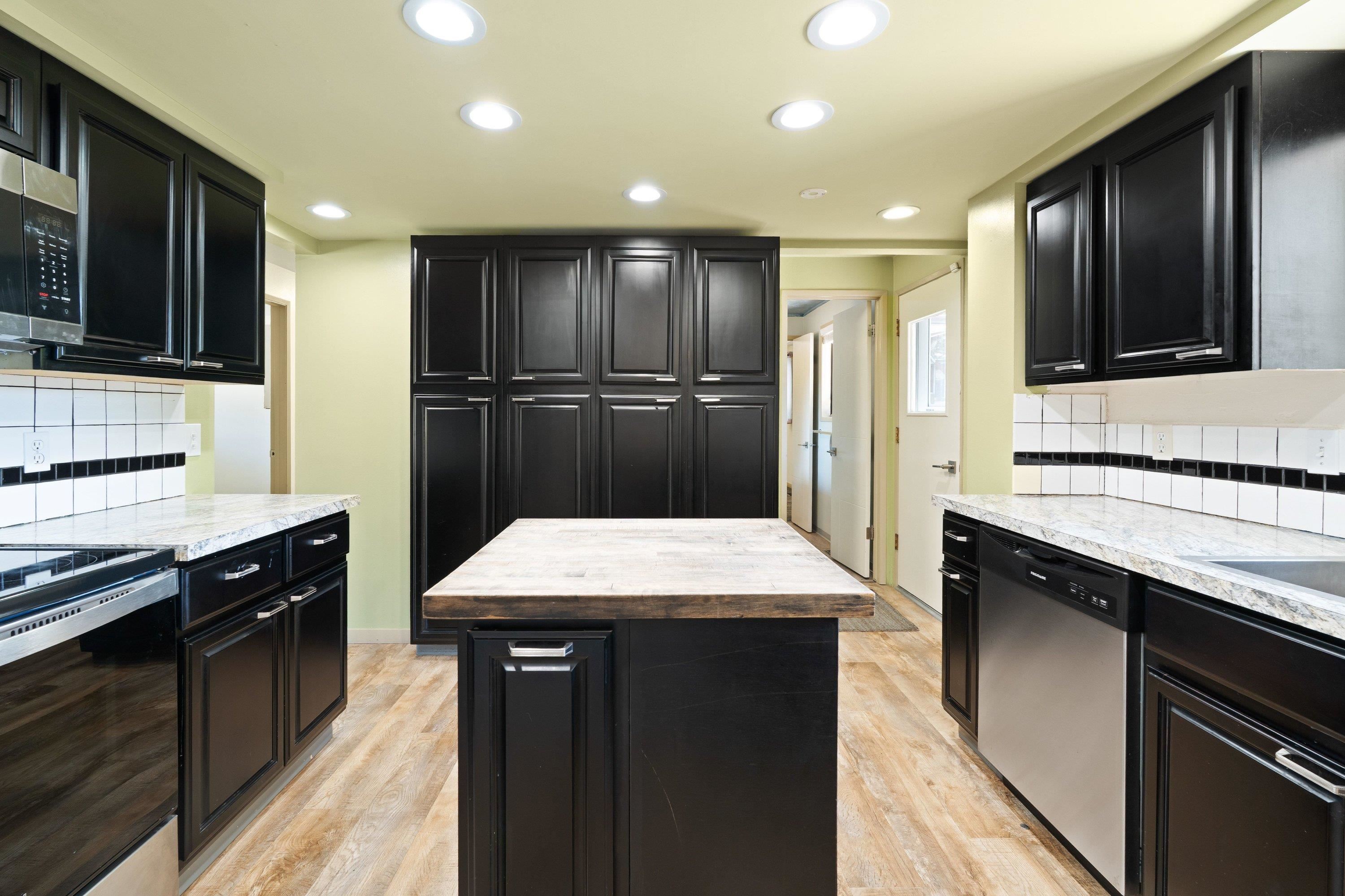 6506 N Elizabeth St - Photo 12