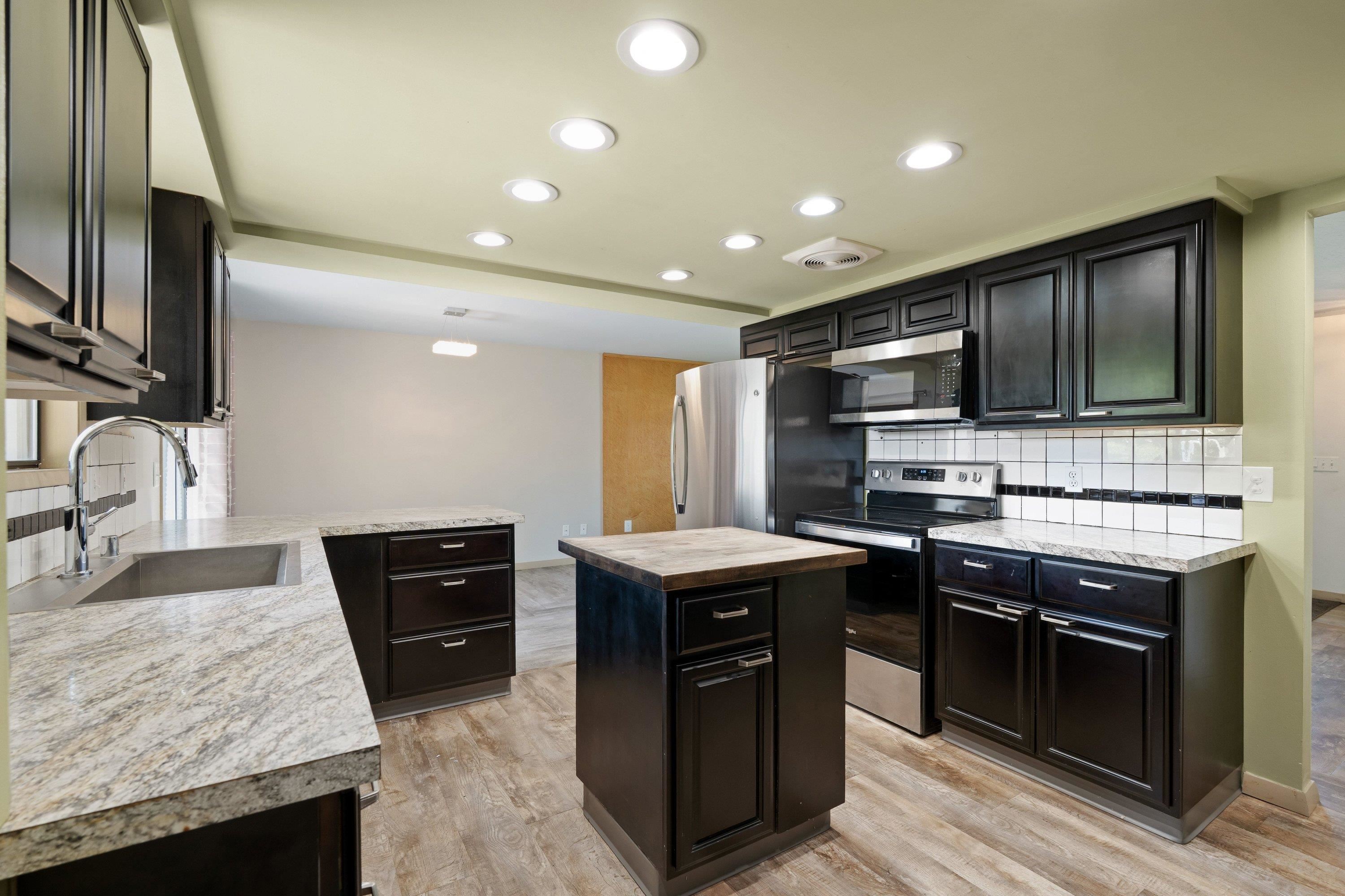 6506 N Elizabeth St - Photo 13
