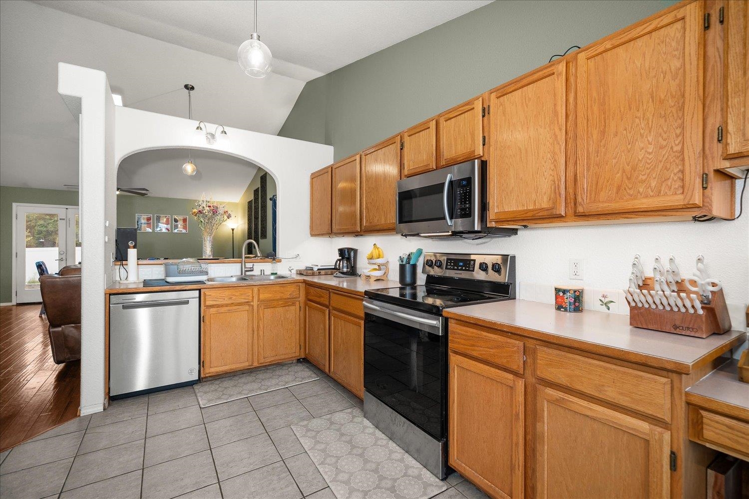 1222 N Fairway Rd - Photo 3