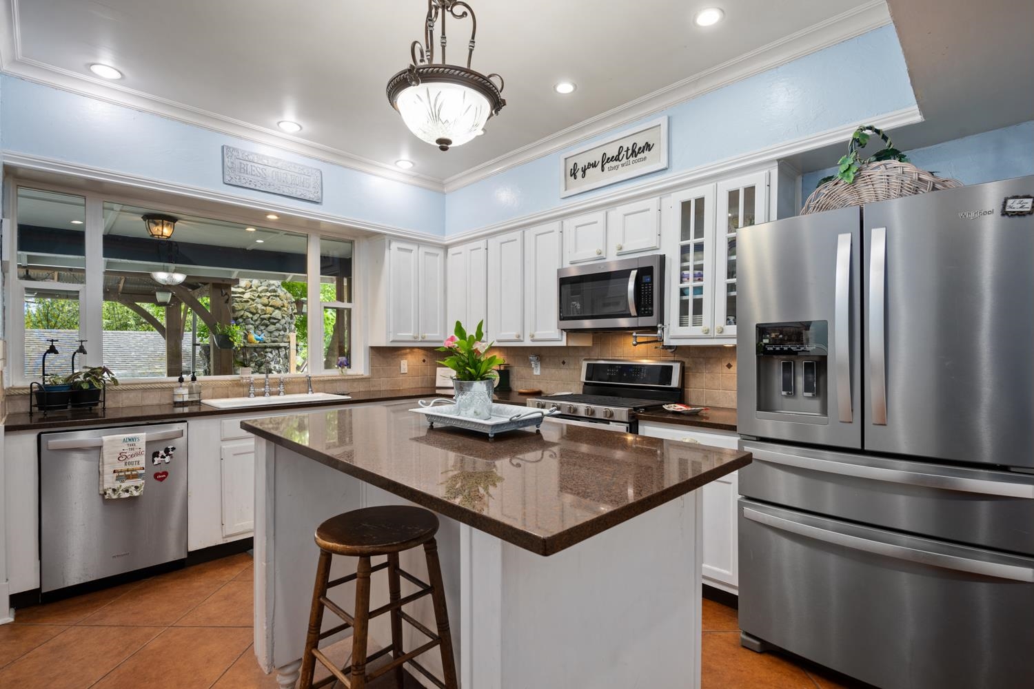 607 W 14th Ave - Photo 18
