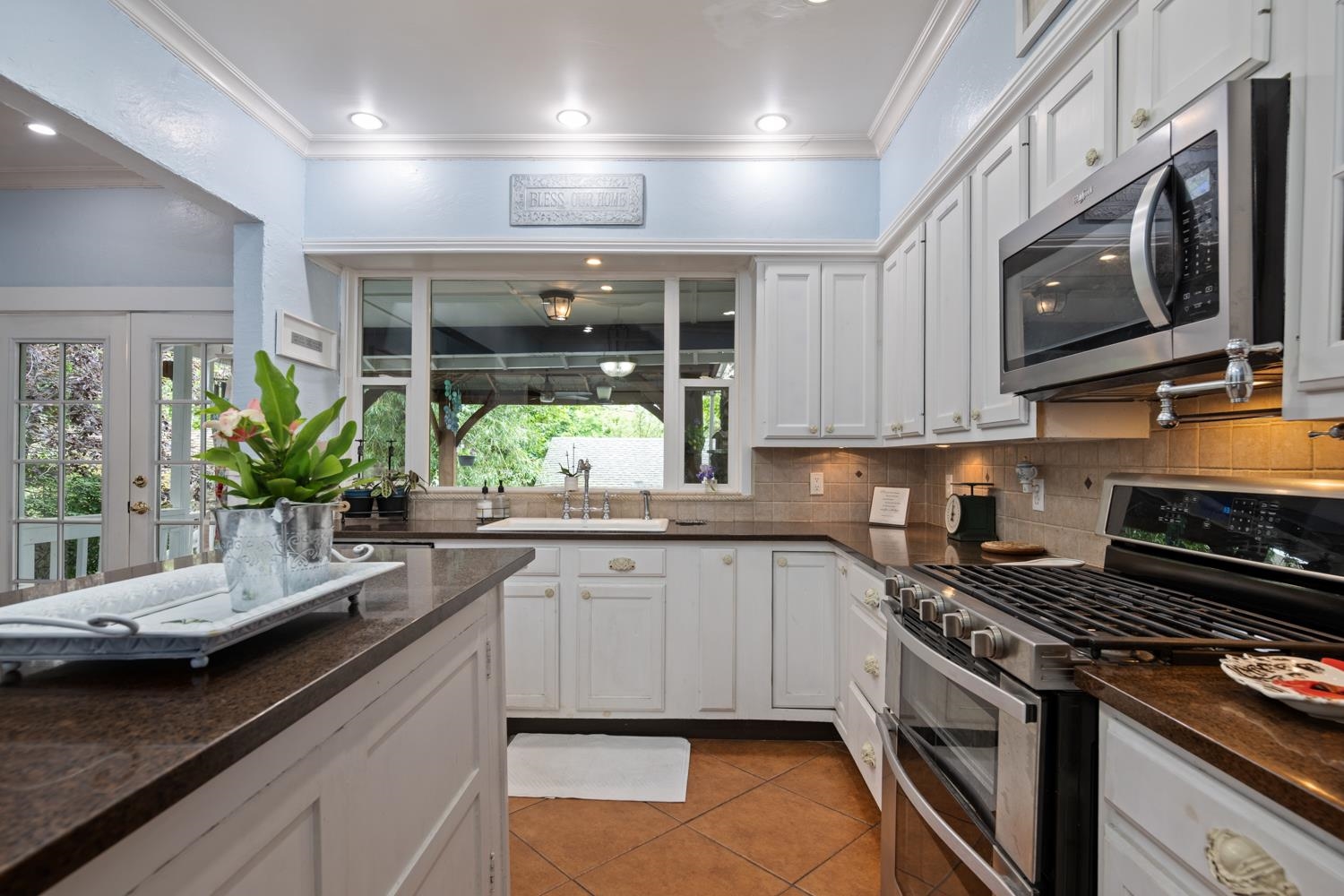 607 W 14th Ave - Photo 22