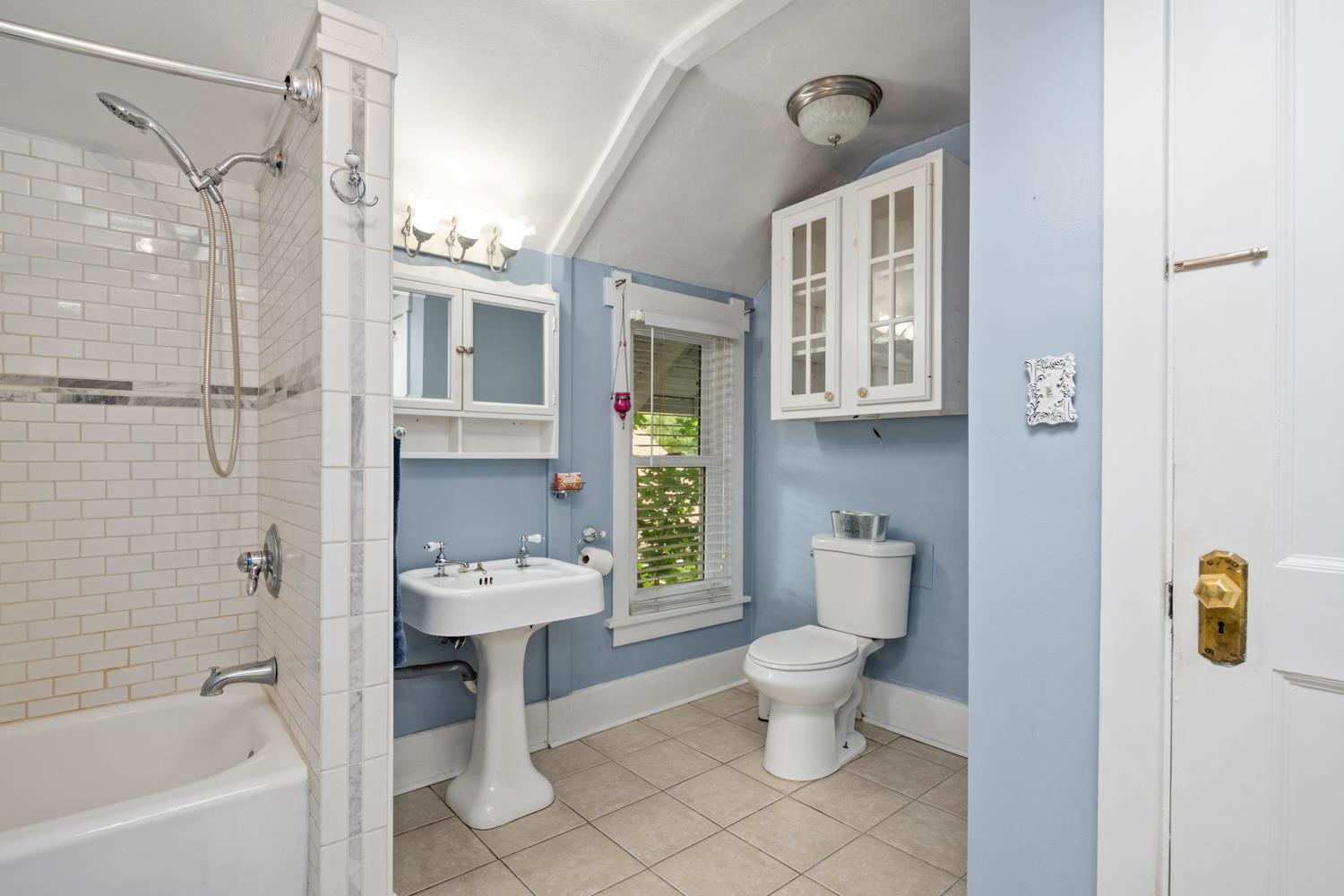 607 W 14th Ave - Photo 36