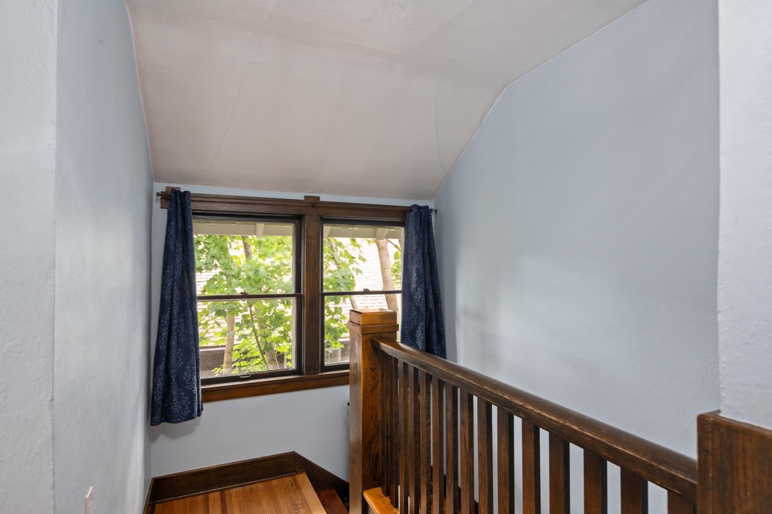 607 W 14th Ave - Photo 31