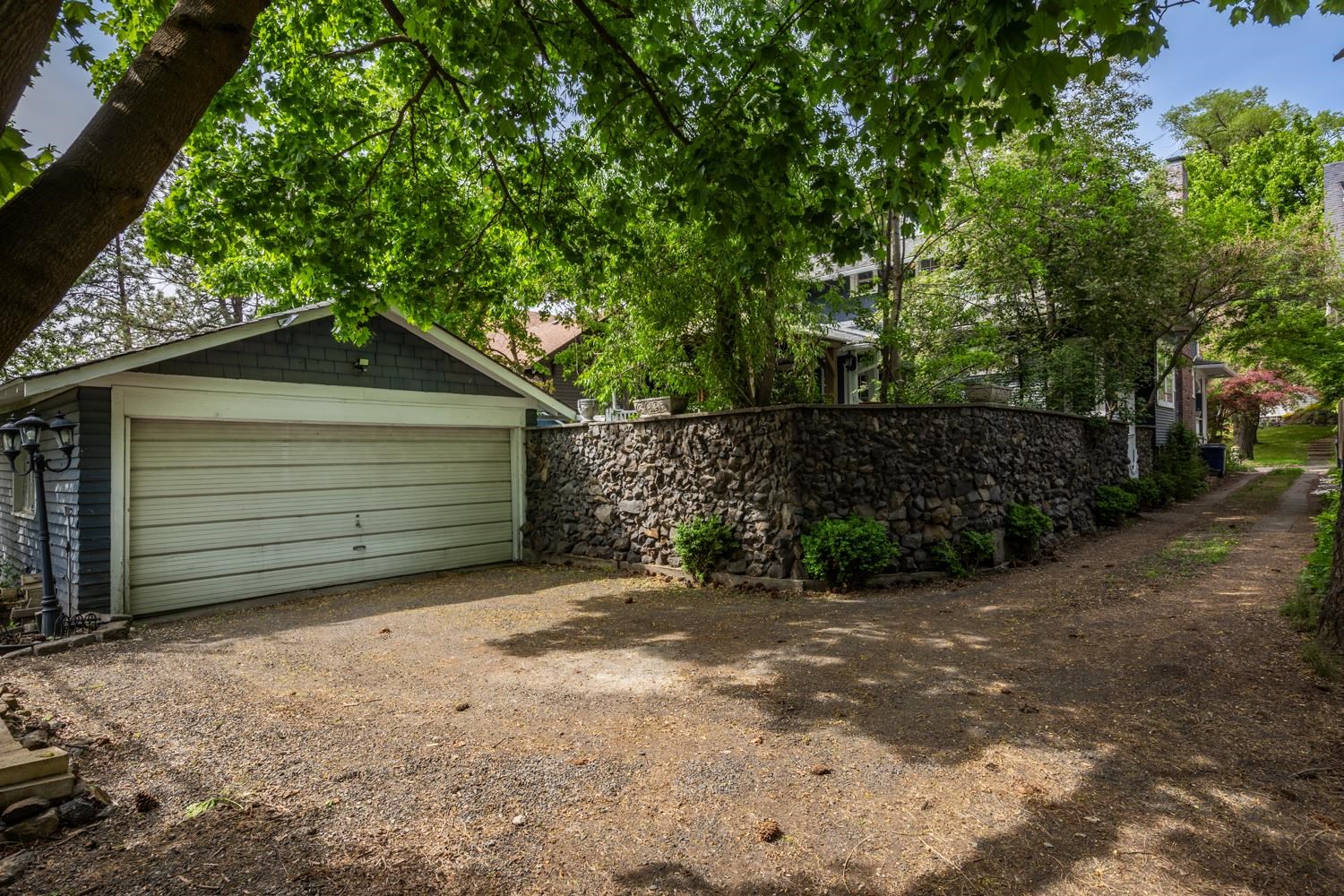 607 W 14th Ave - Photo 50