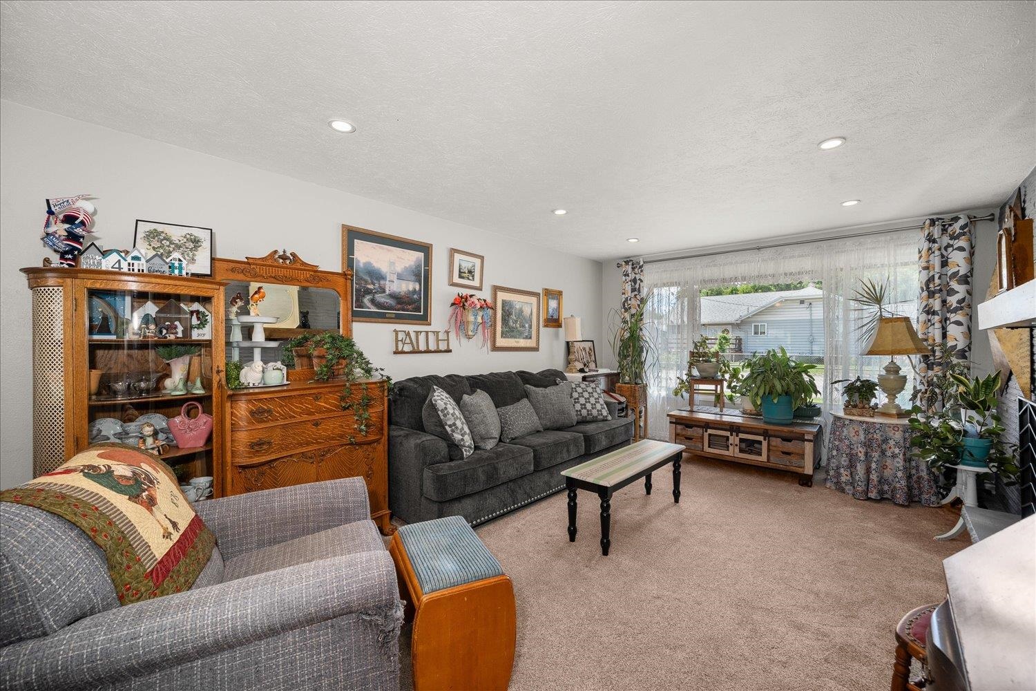 2424 N Coleman Rd - Photo 7