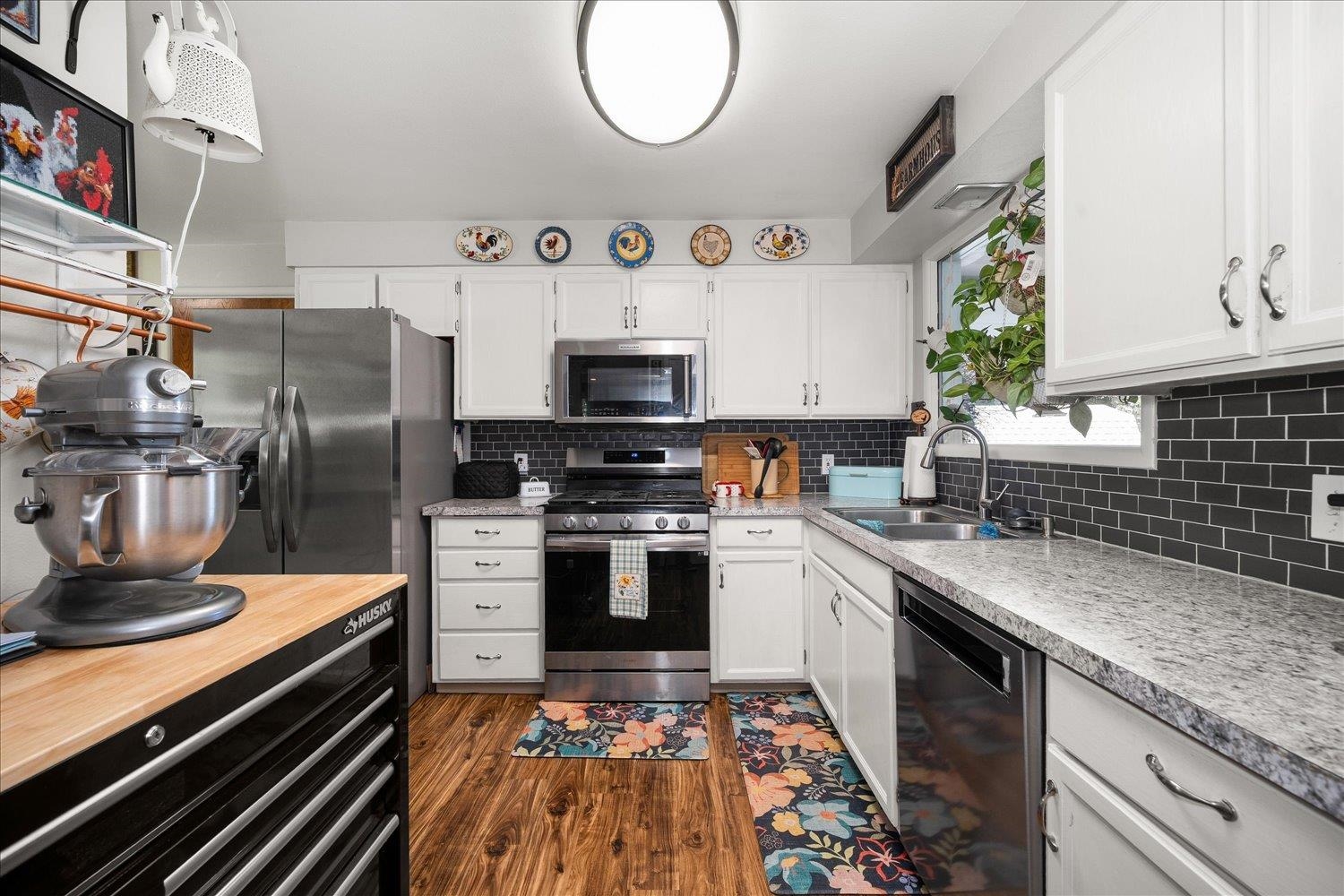 2424 N Coleman Rd - Photo 17