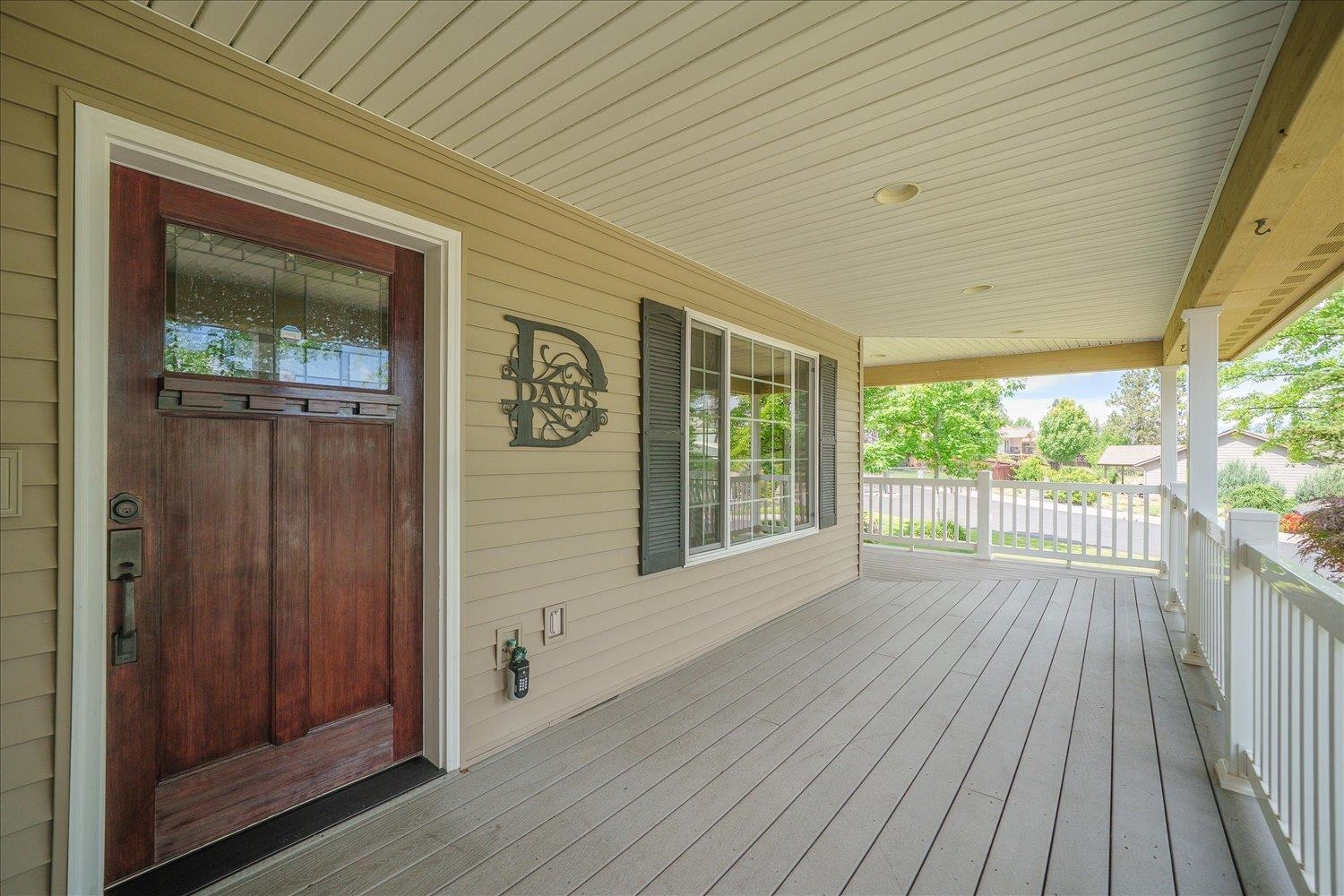 2406 S Scenic Blvd - Photo 4
