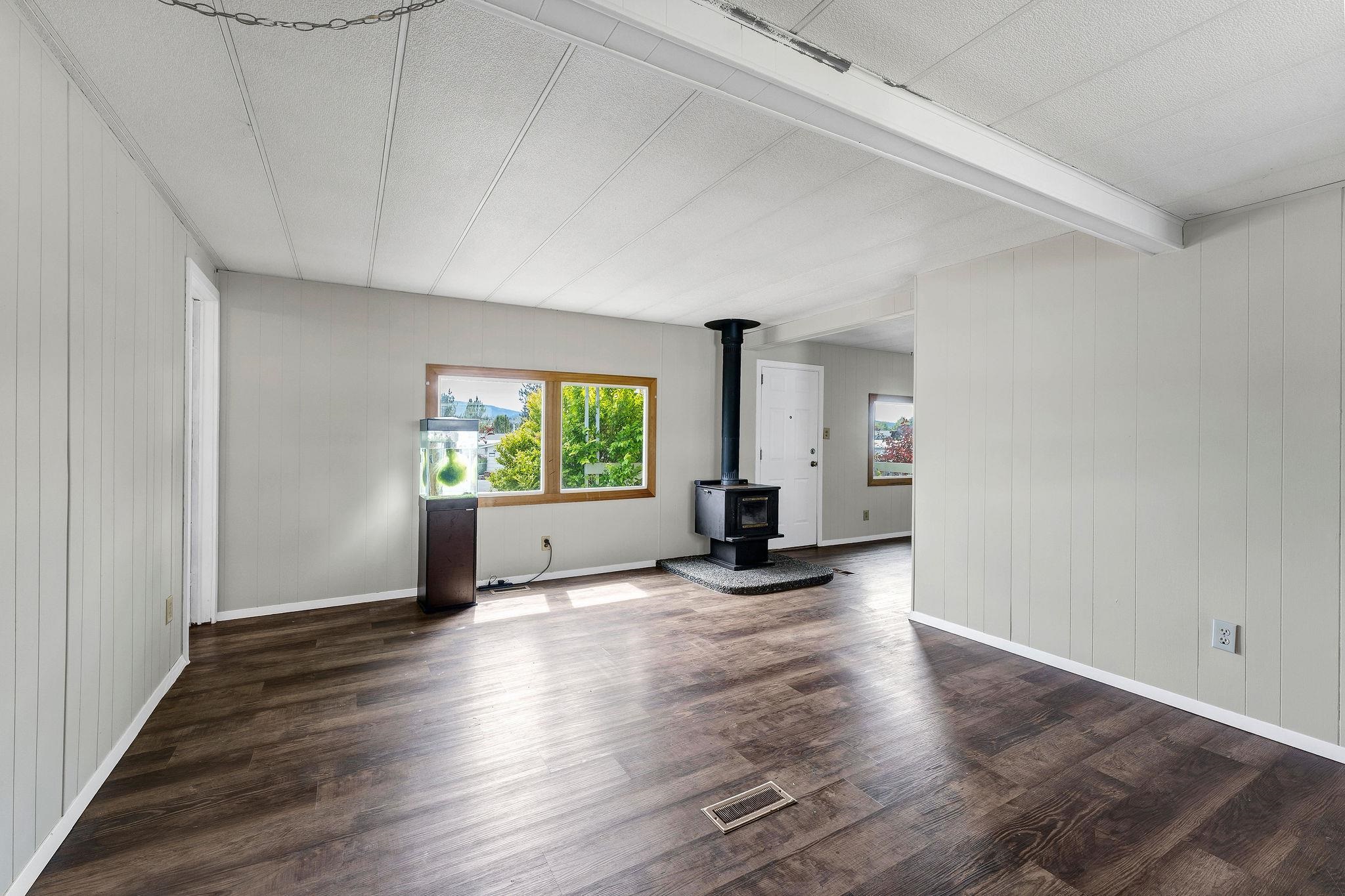 19115 E Montgomery Dr - Photo 10