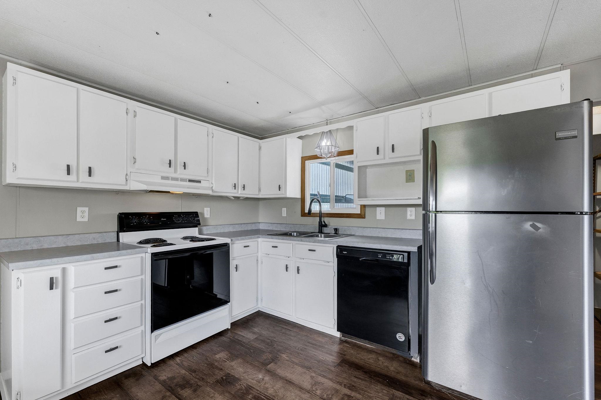 19115 E Montgomery Dr - Photo 12
