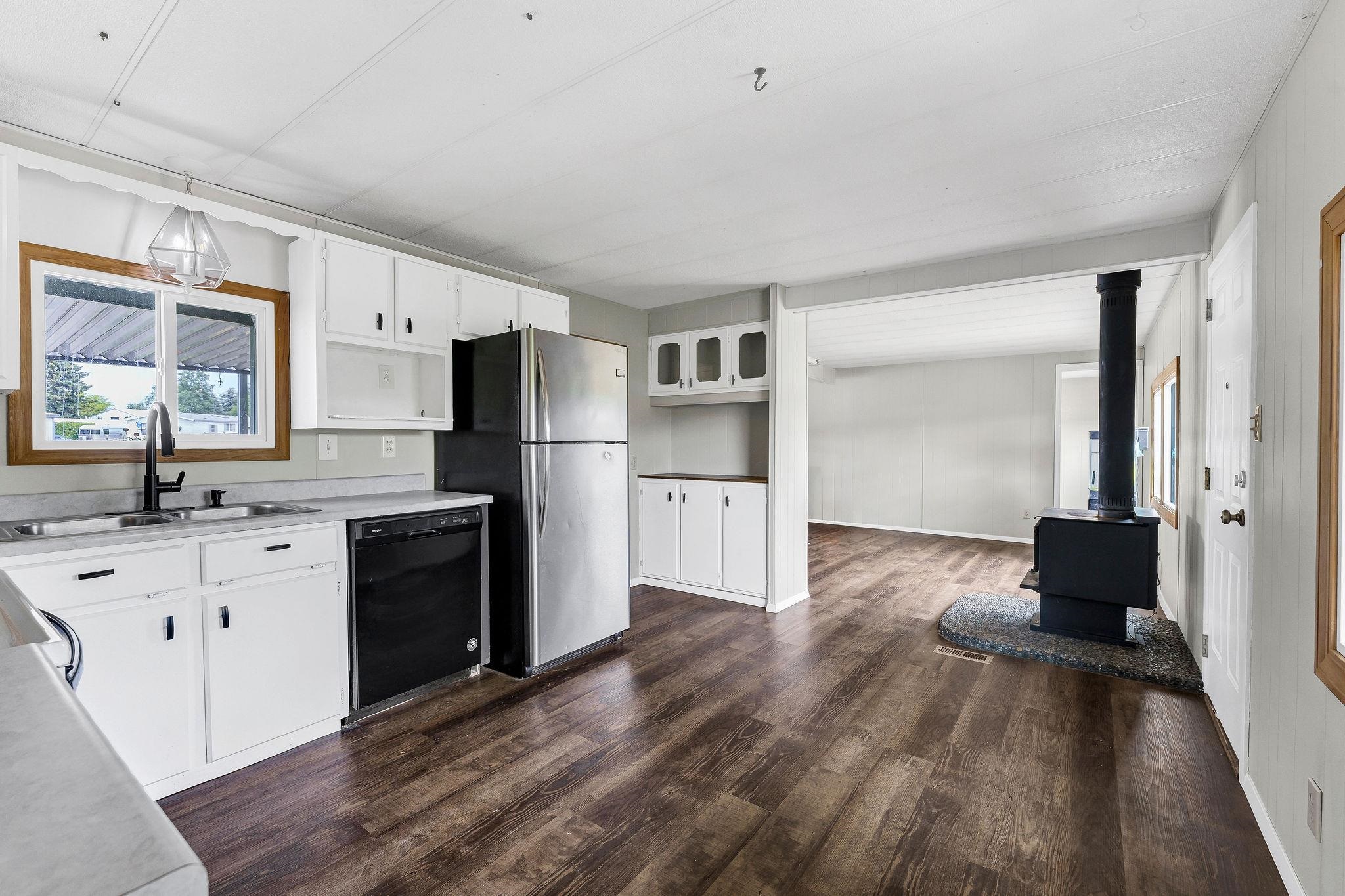 19115 E Montgomery Dr - Photo 13