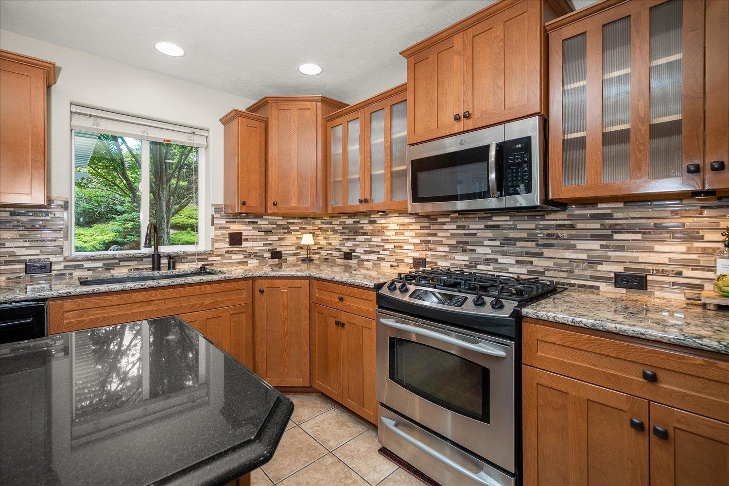 2406 S Scenic Blvd - Photo 13