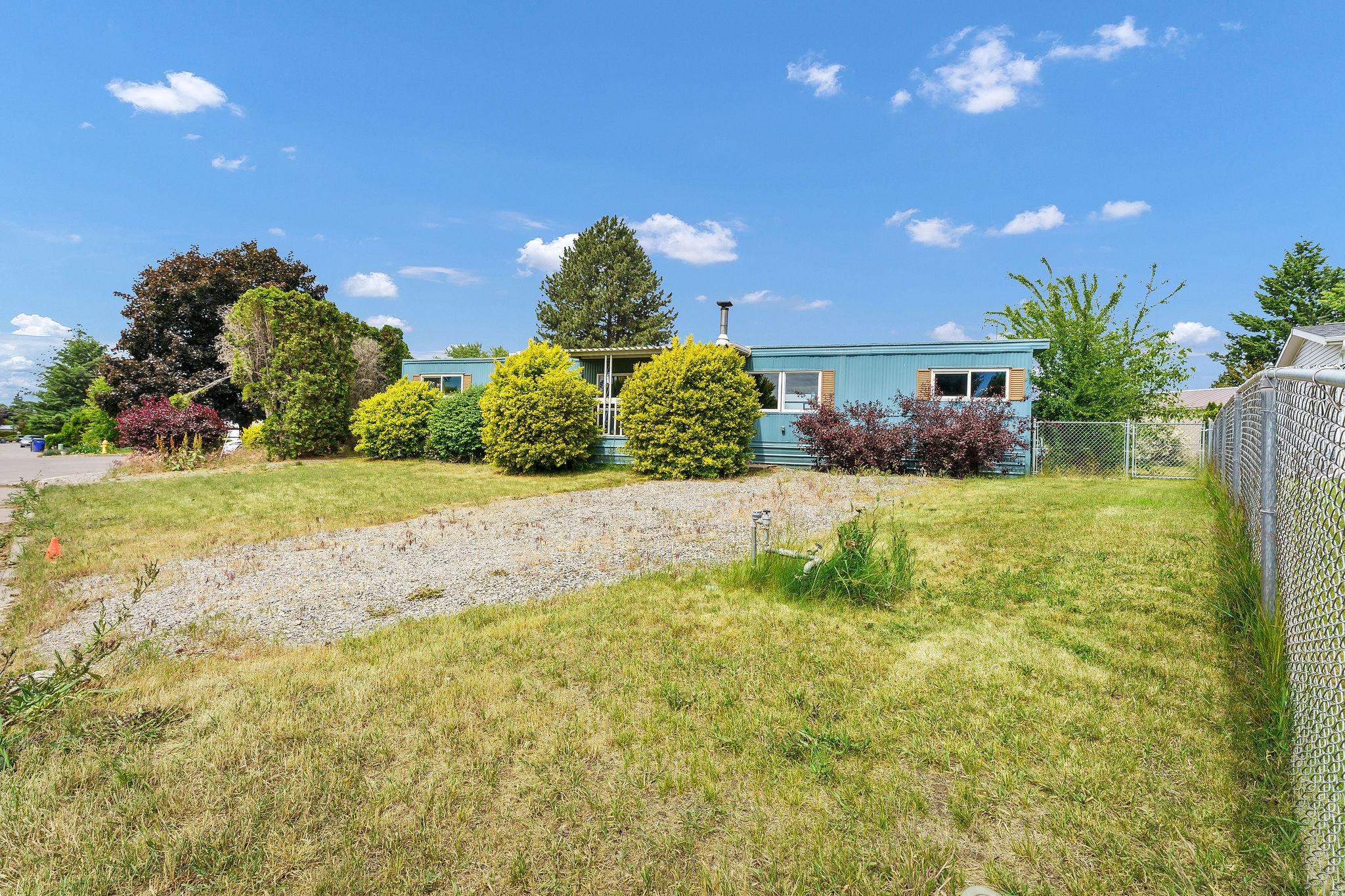 19115 E Montgomery Dr - Photo 24