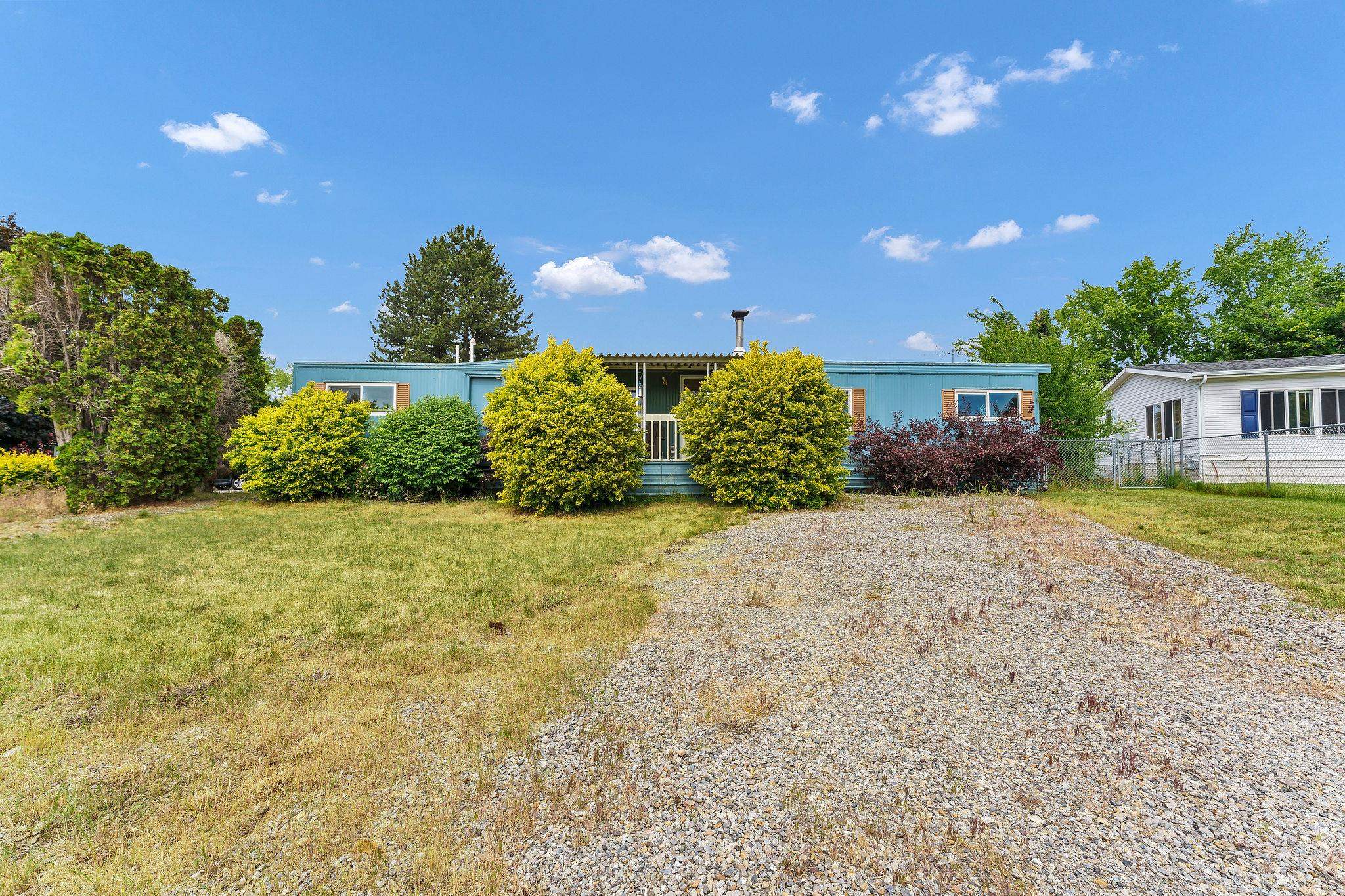 19115 E Montgomery Dr - Photo 25