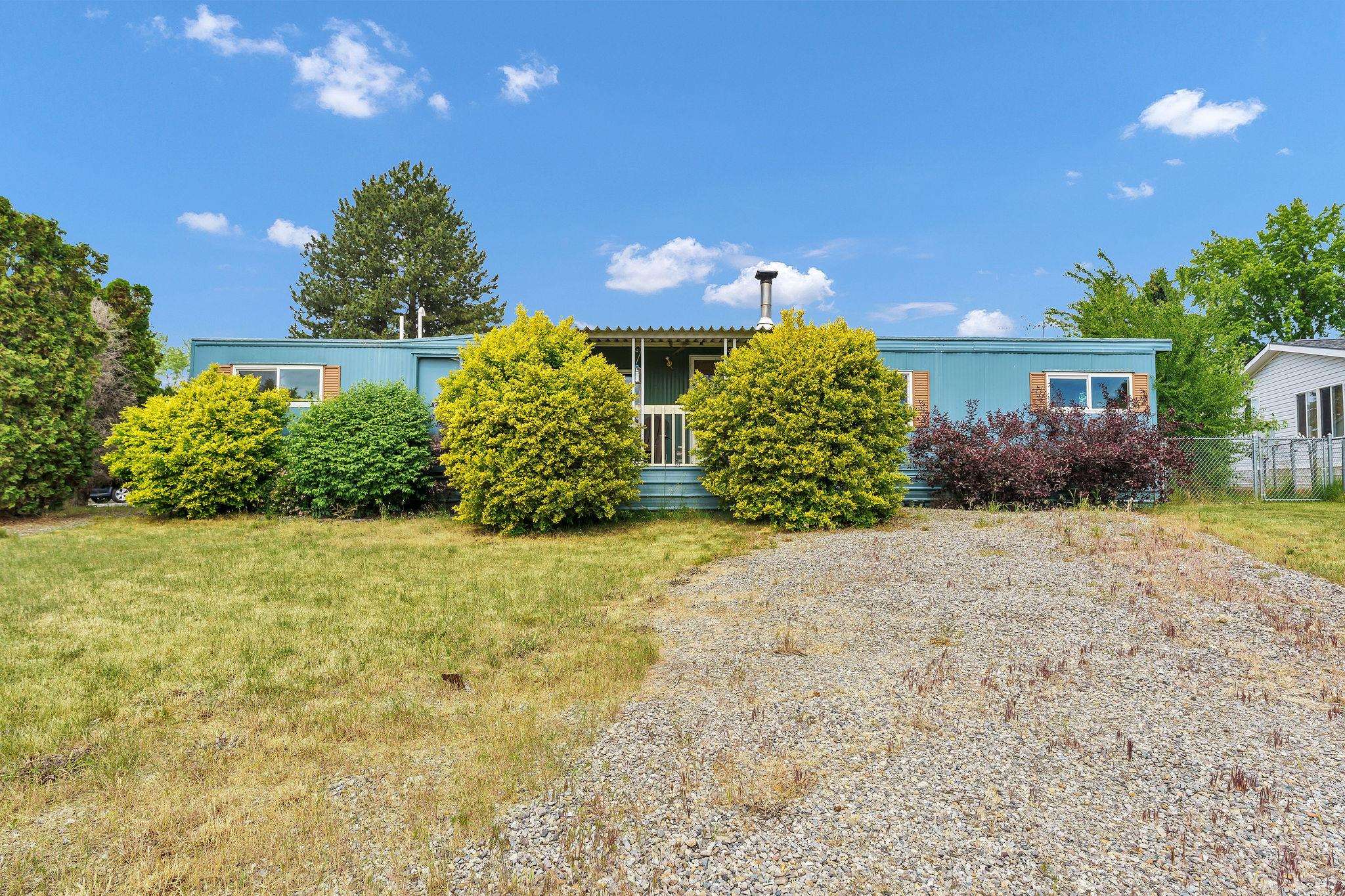 19115 E Montgomery Dr - Photo 26