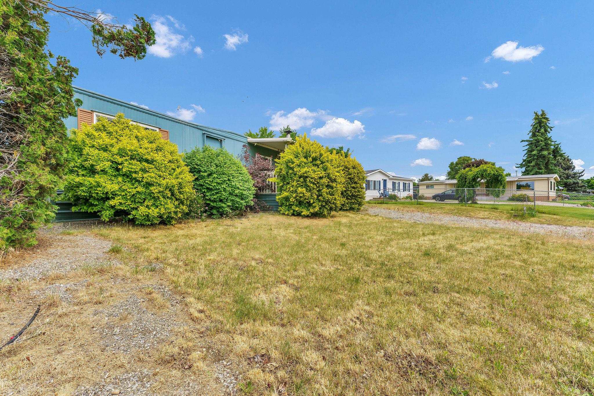 19115 E Montgomery Dr - Photo 27