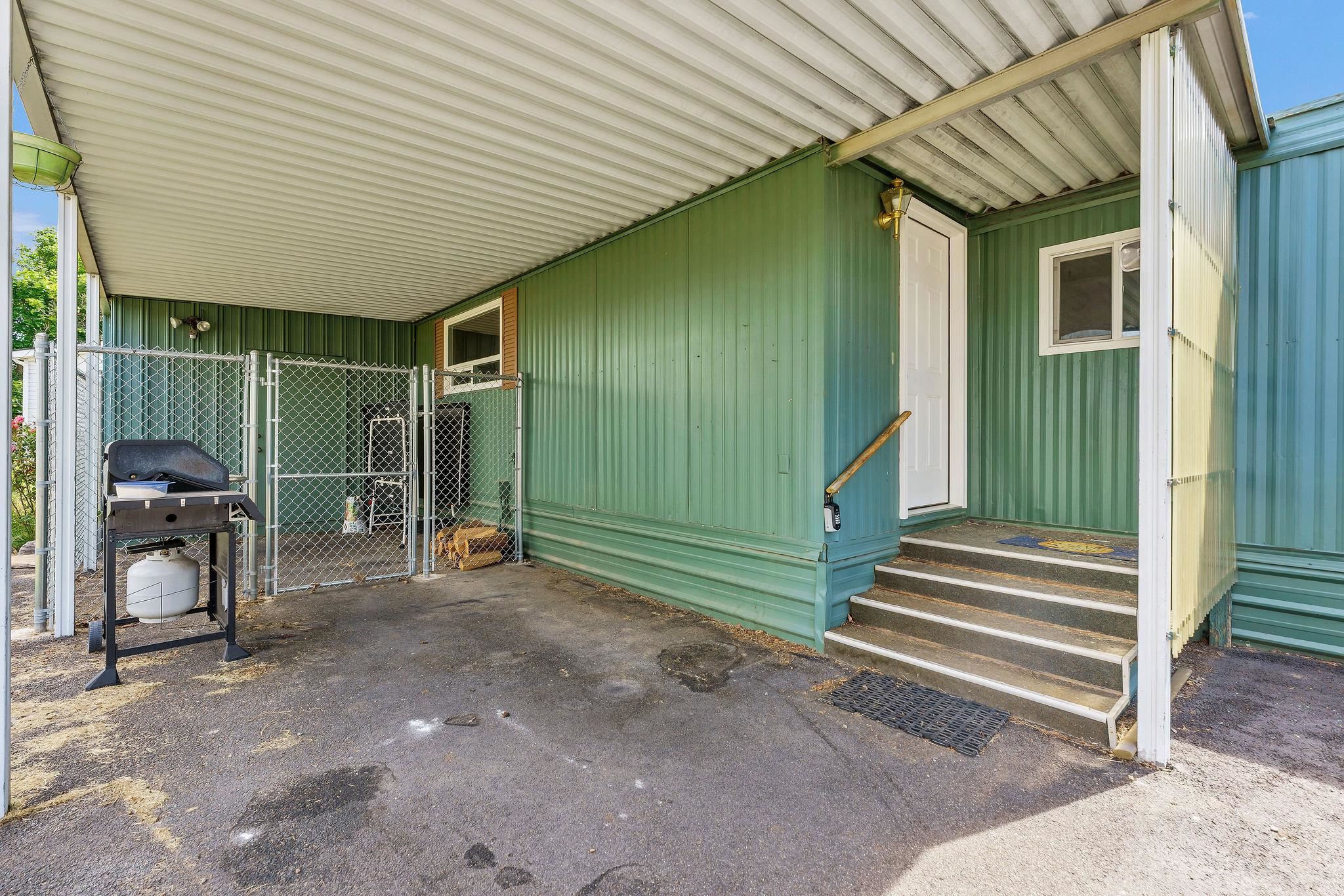 19115 E Montgomery Dr - Photo 36