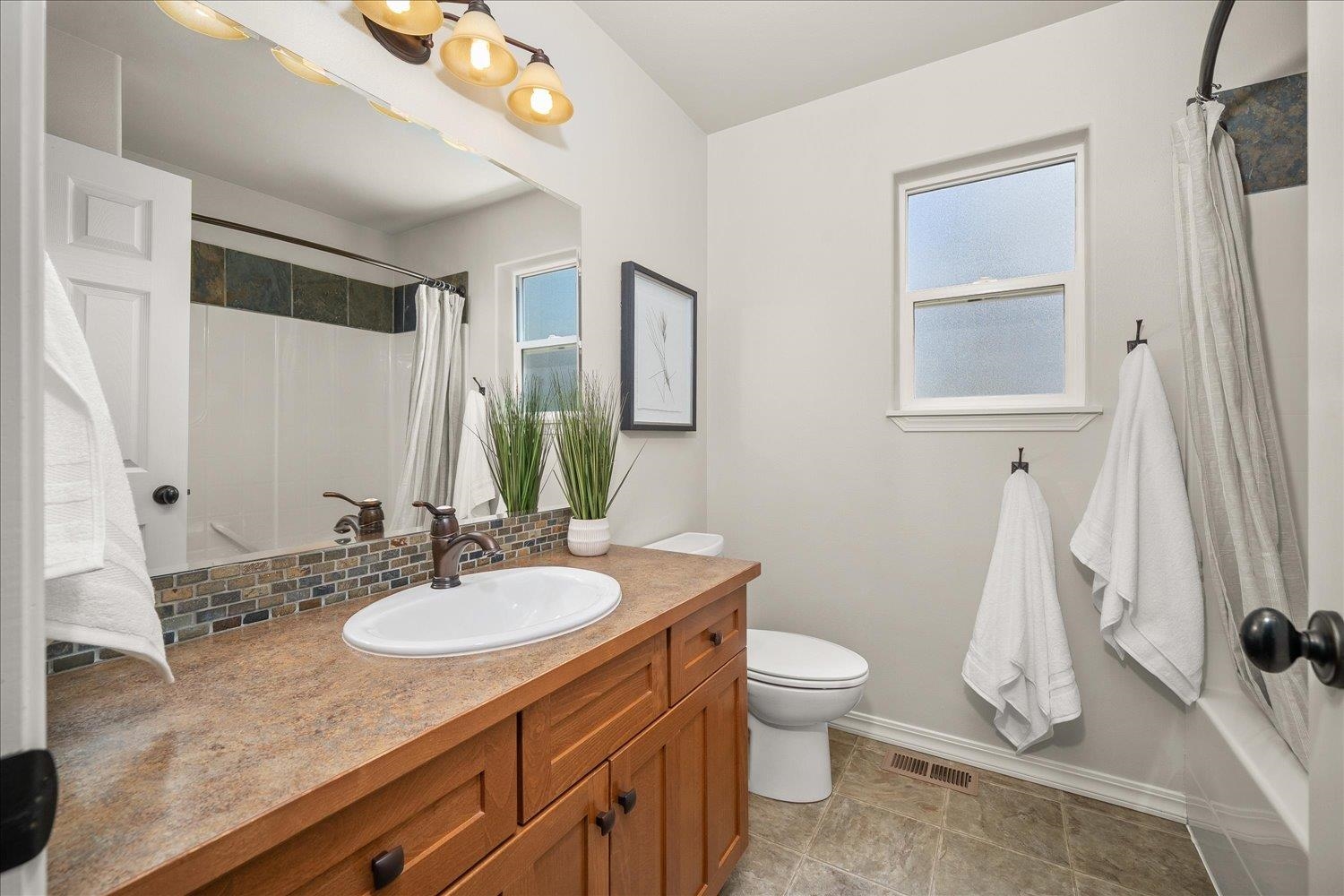 2406 S Scenic Blvd - Photo 22
