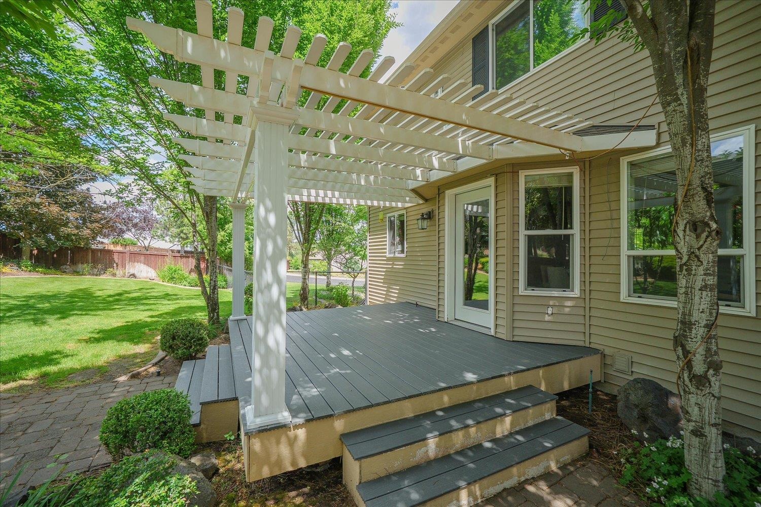 2406 S Scenic Blvd - Photo 32