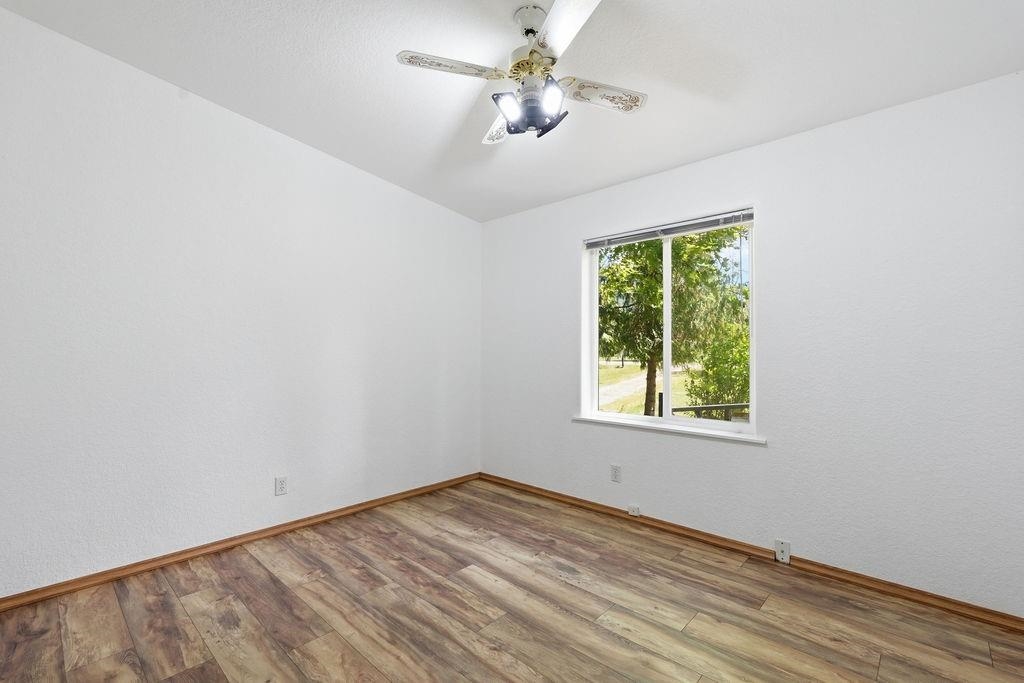 4113 Swallows Rd - Photo 23