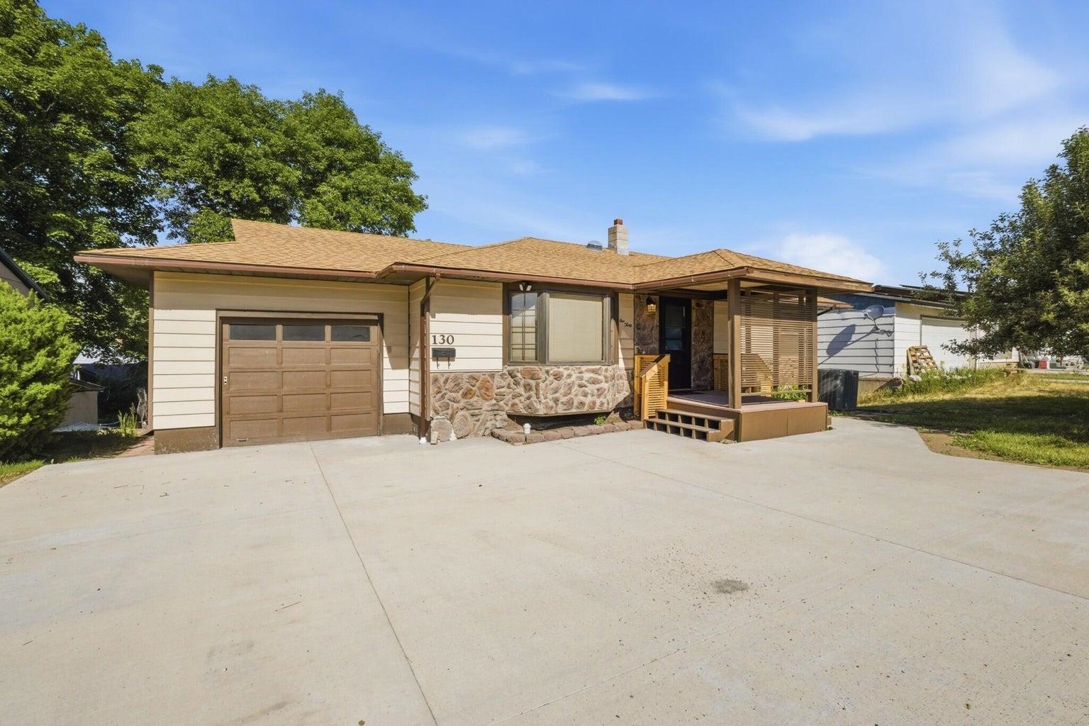 130 Crestview Dr - Photo 2
