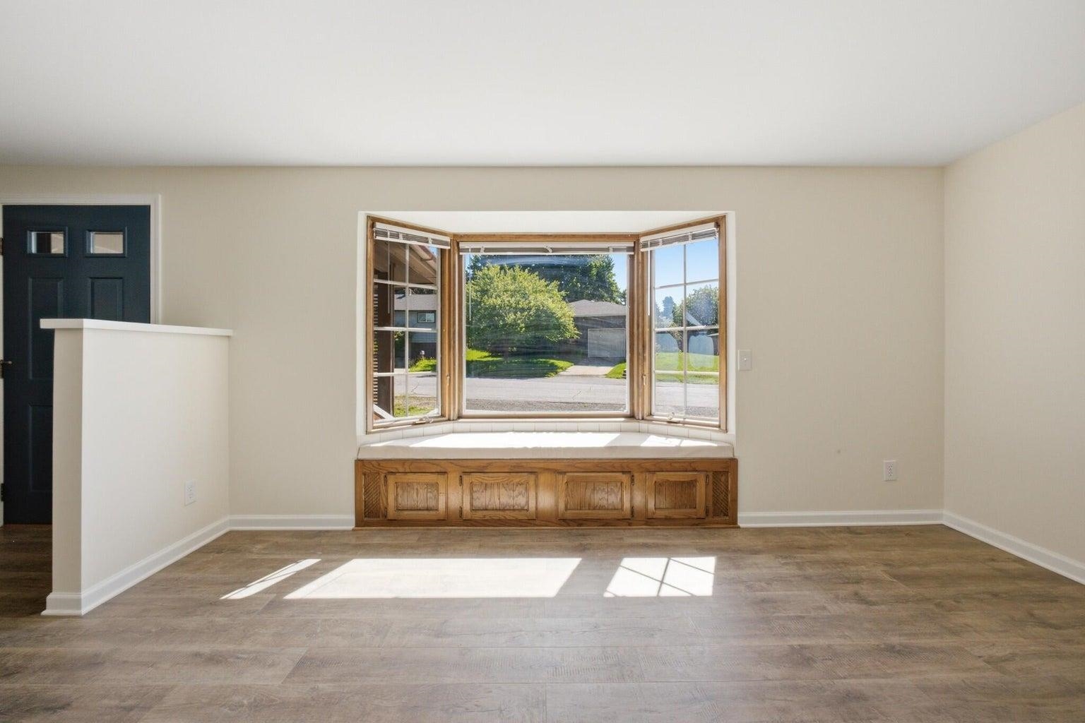 130 Crestview Dr - Photo 6