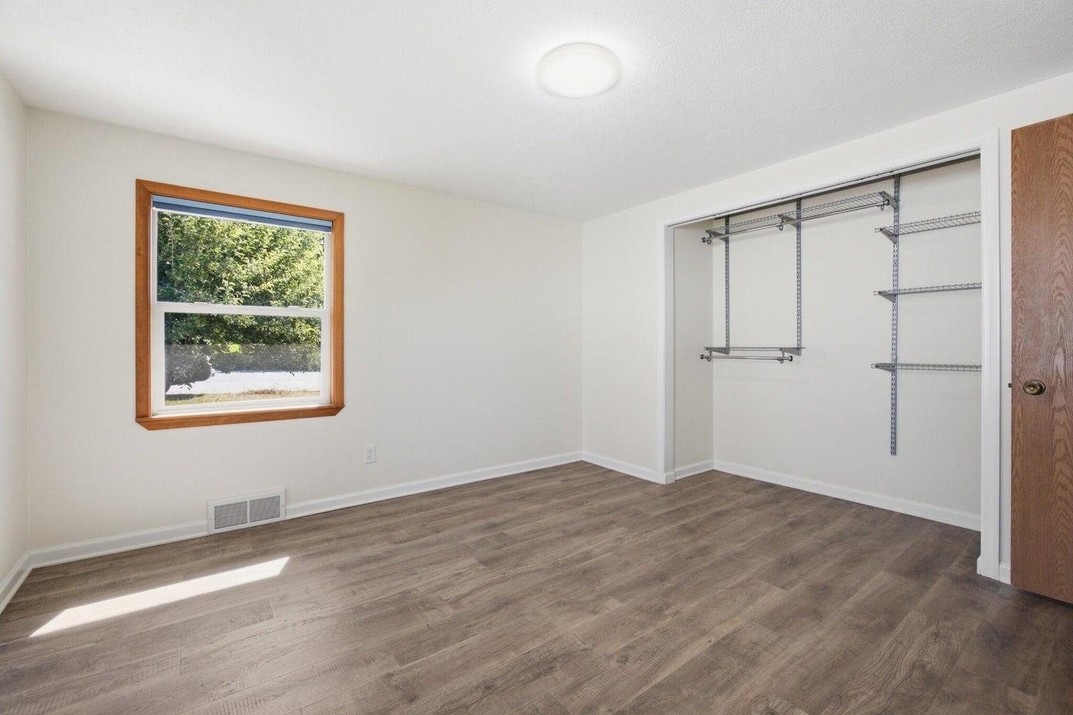 130 Crestview Dr - Photo 11