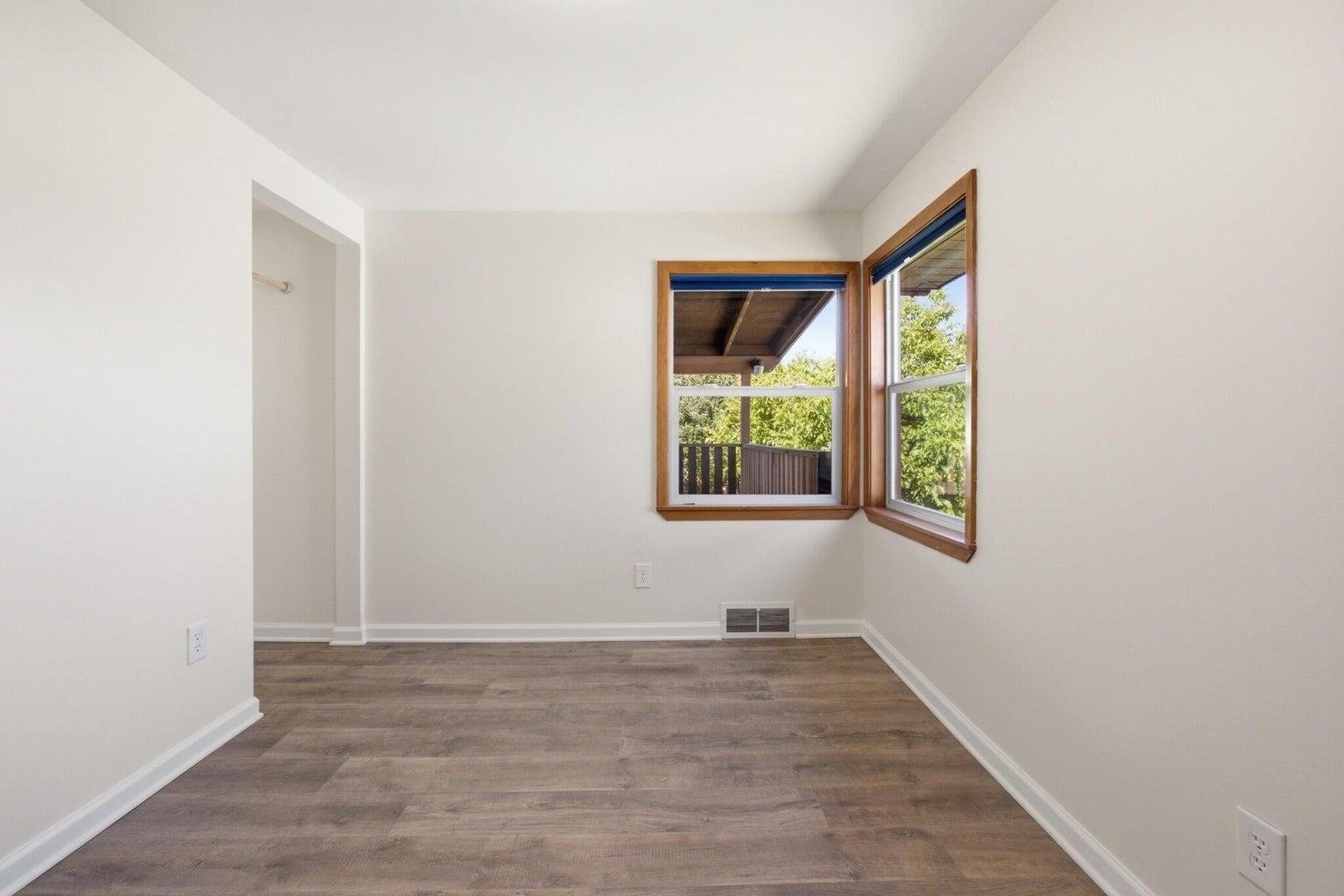 130 Crestview Dr - Photo 13
