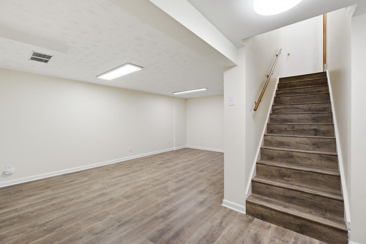 130 Crestview Dr - Photo 20