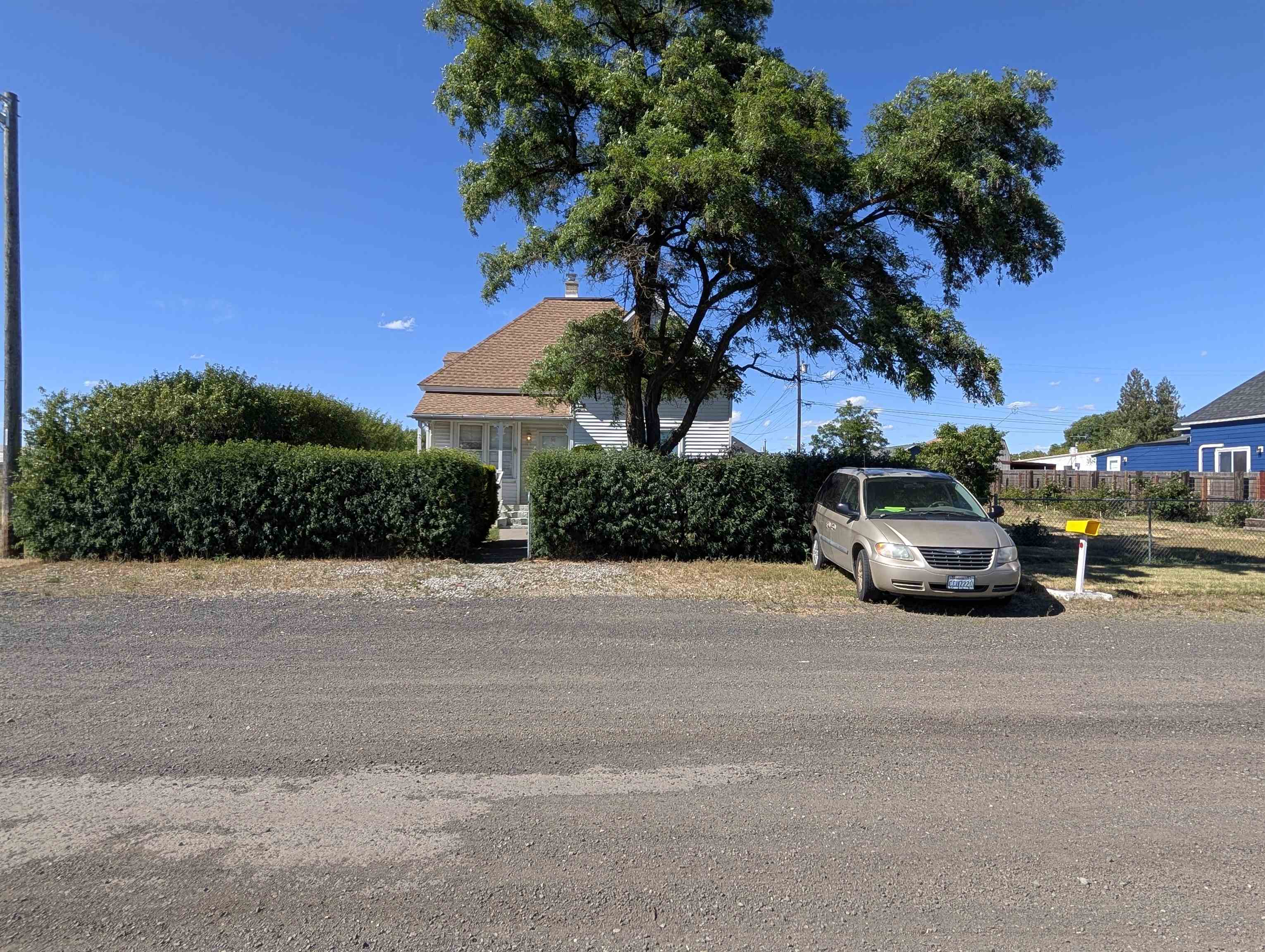 3503/3507 E Broad Ave - Photo 1
