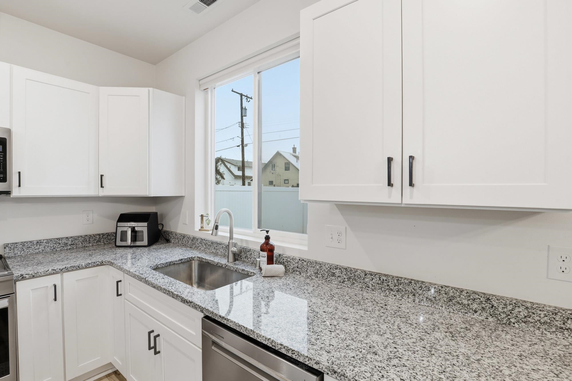 3017 E Sanson Ave - Photo 13
