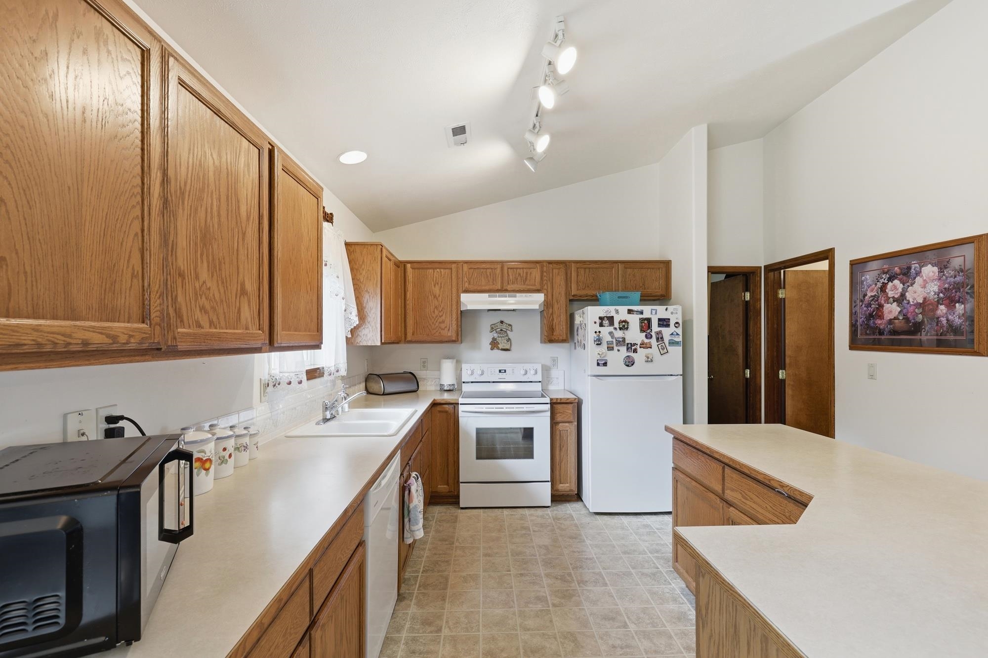 7119 N HOGAN St - Photo 12