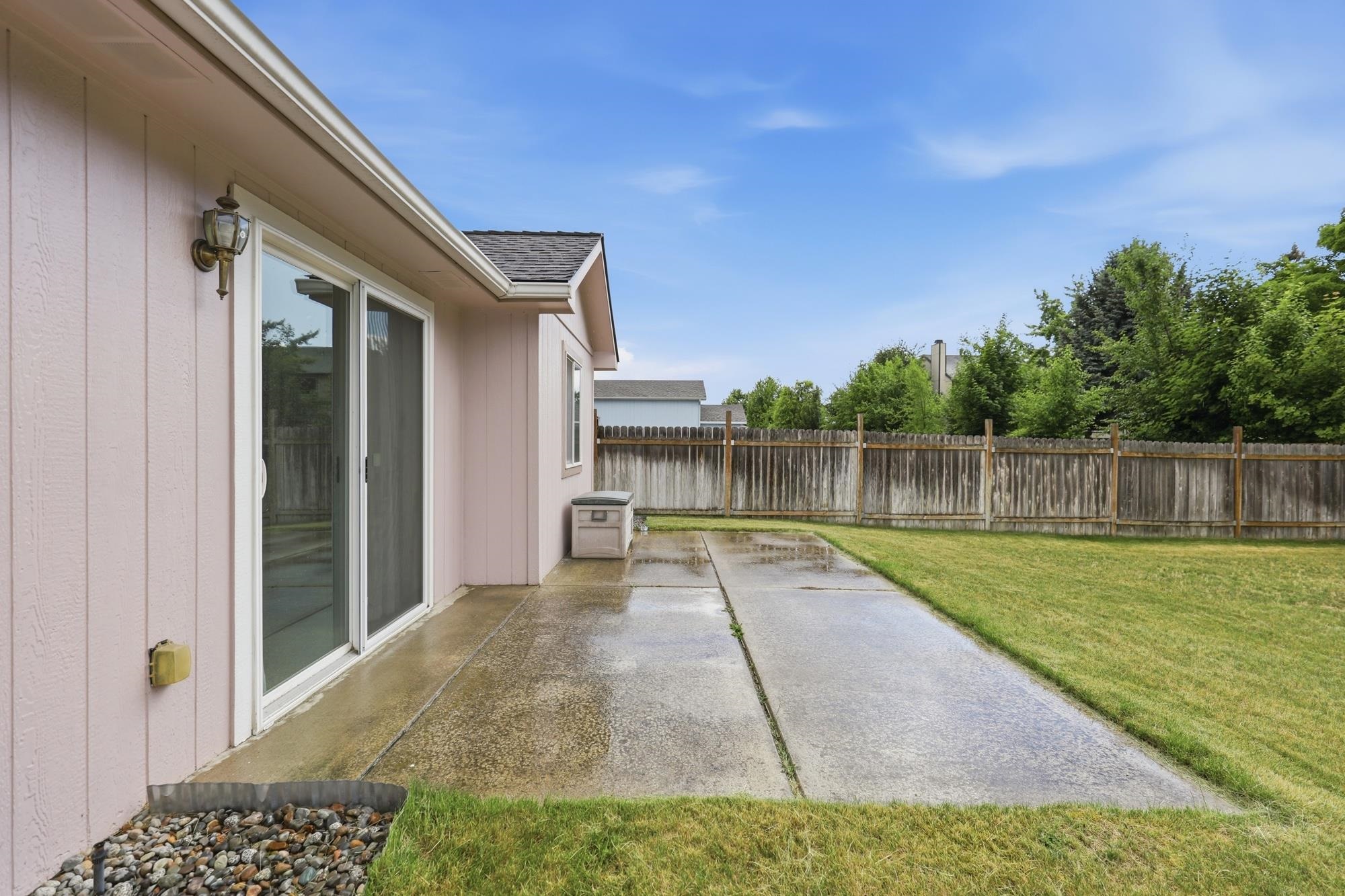 7119 N HOGAN St - Photo 32