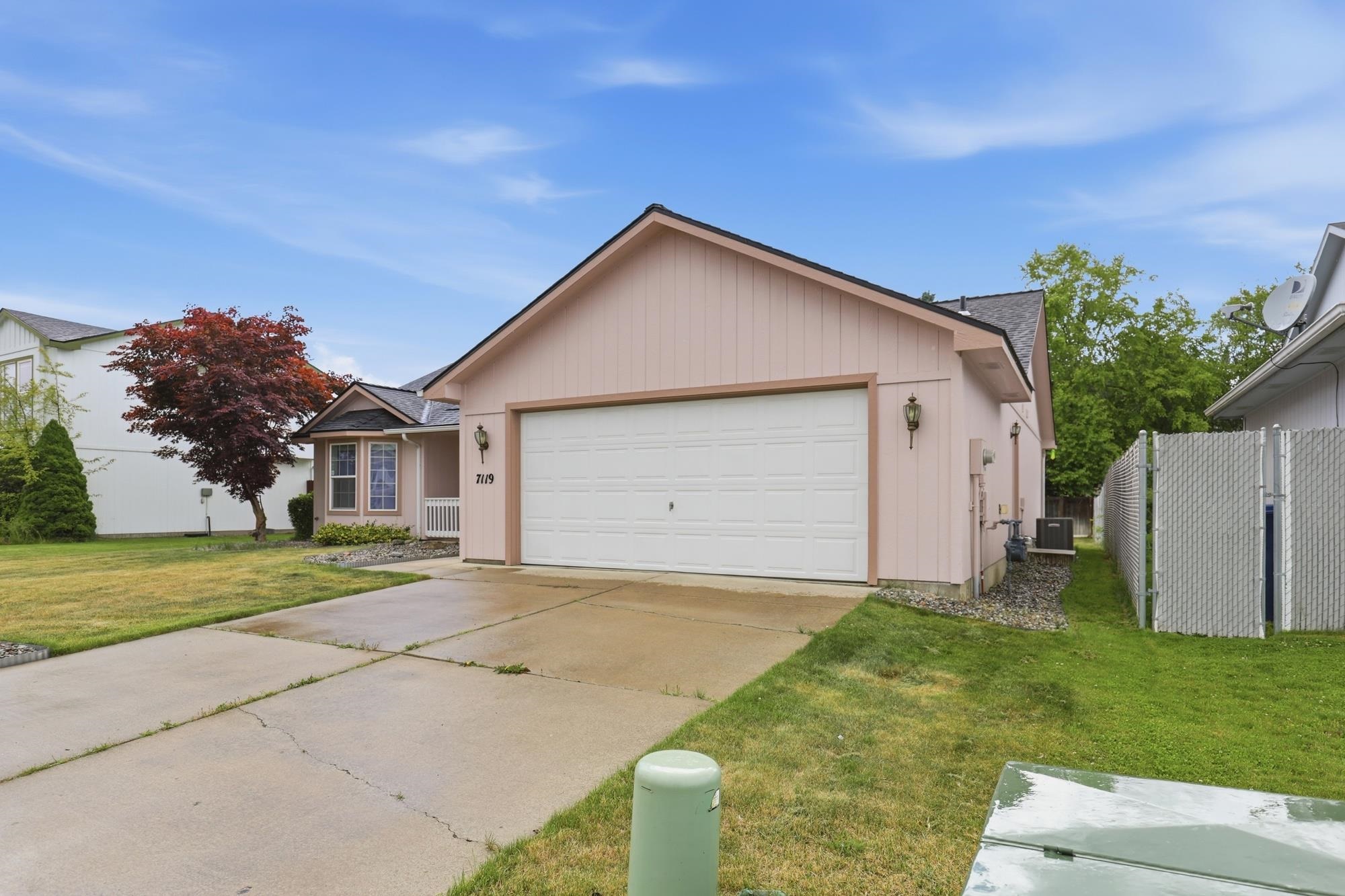 7119 N HOGAN St - Photo 35