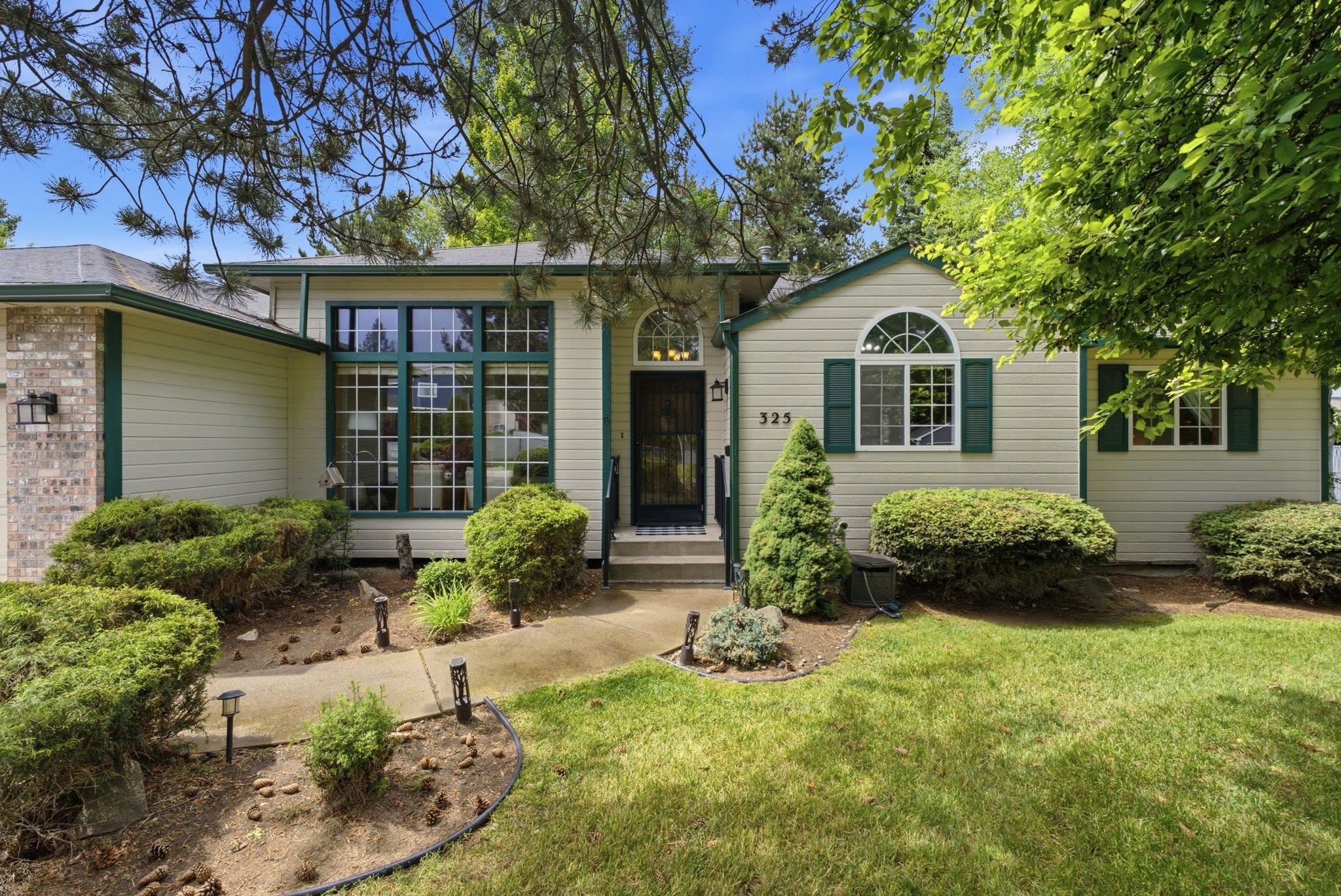 325 E Piper Glen Ct - Photo 1