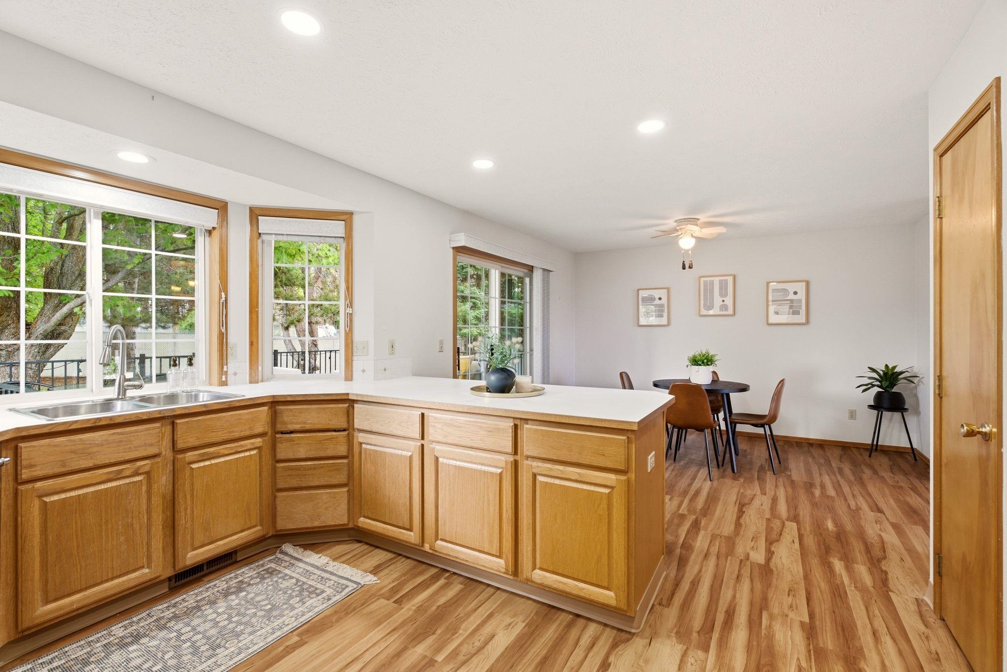 325 E Piper Glen Ct - Photo 14