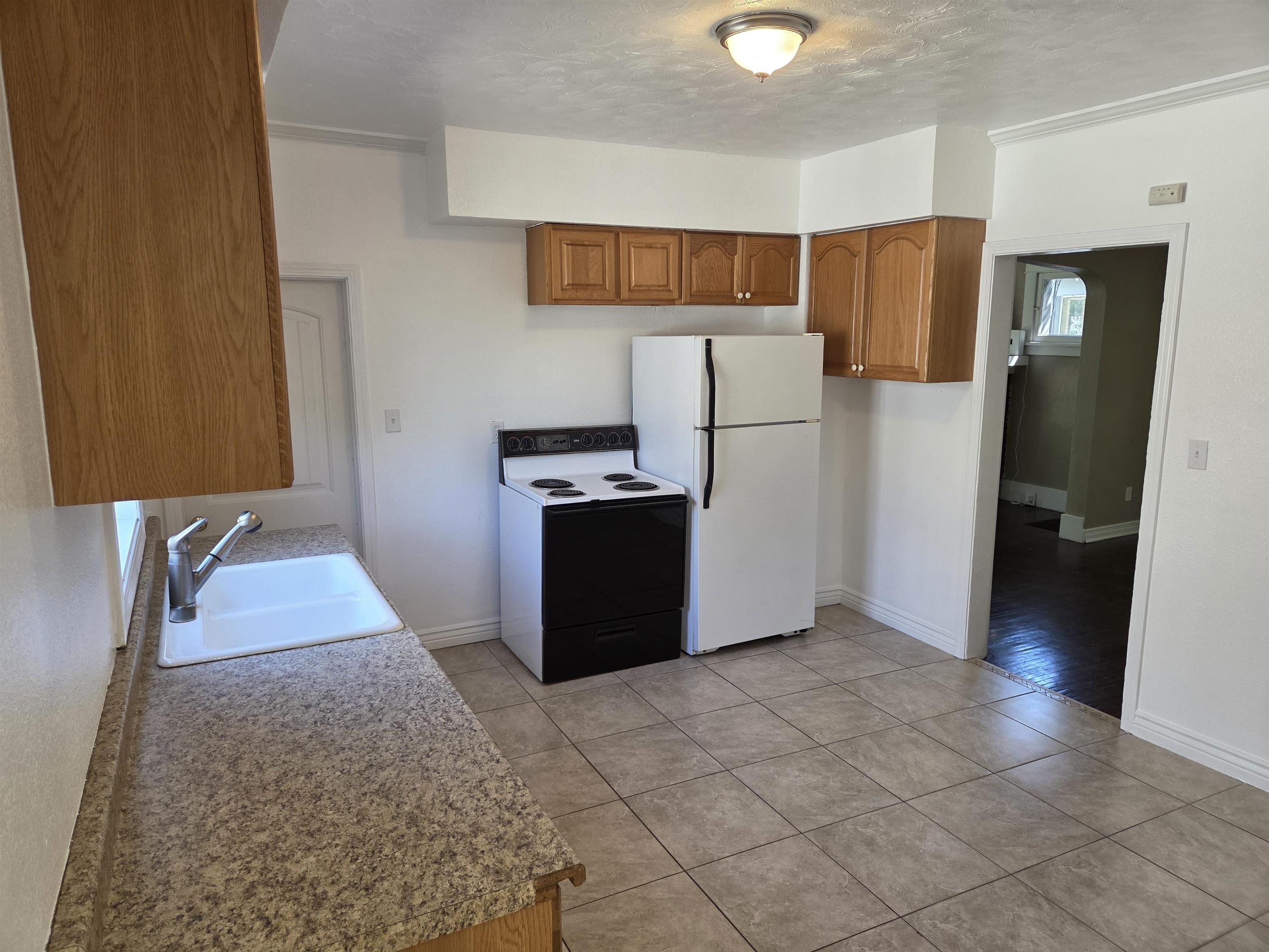 516 E ERMINA Ave - Photo 6