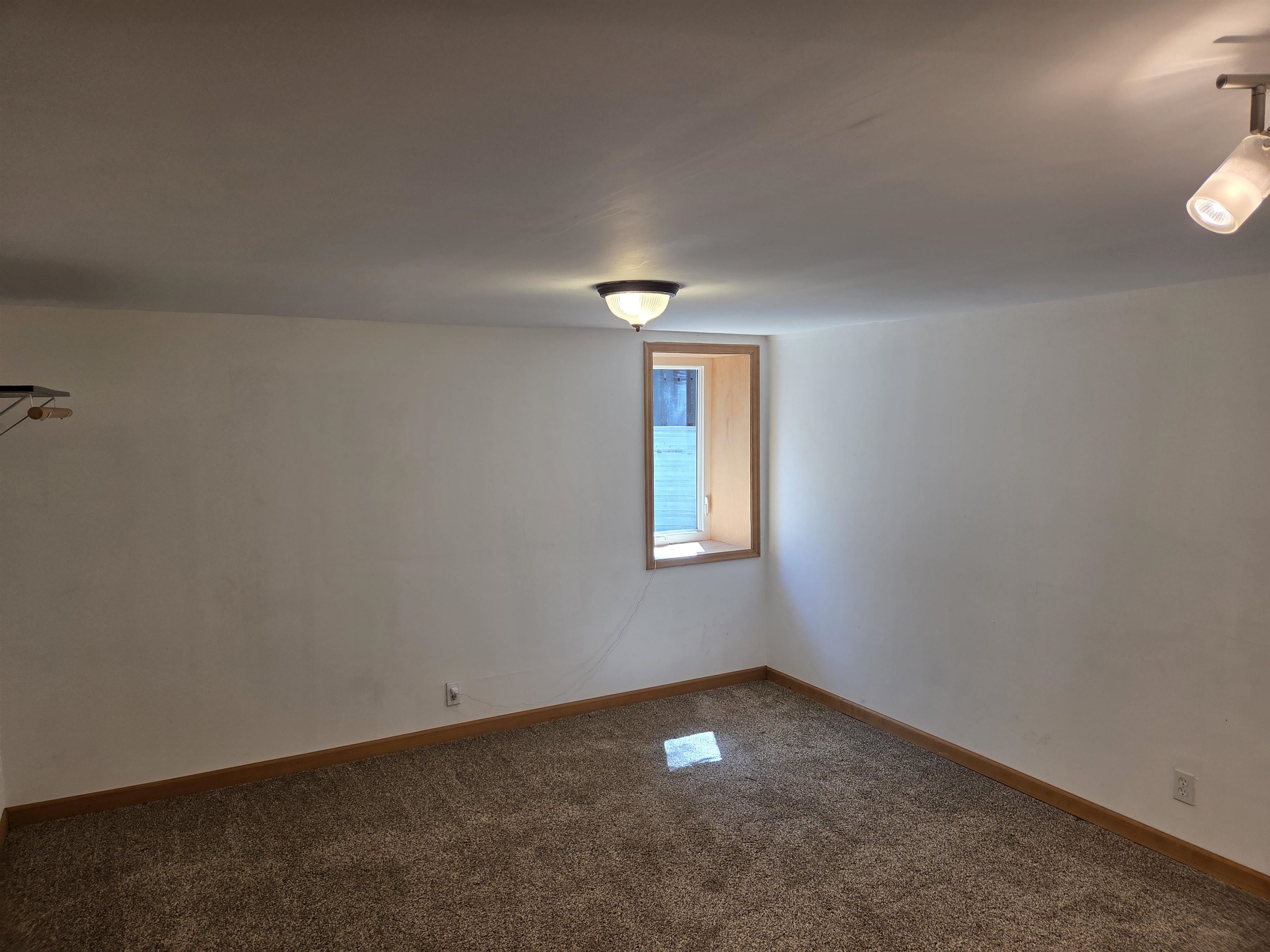 516 E ERMINA Ave - Photo 18