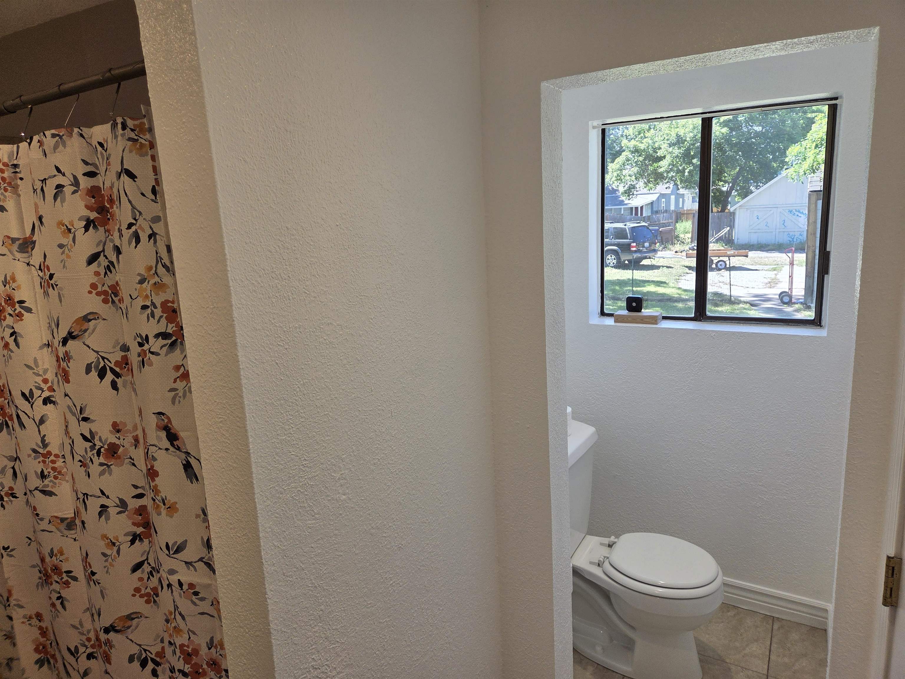 516 E ERMINA Ave - Photo 11