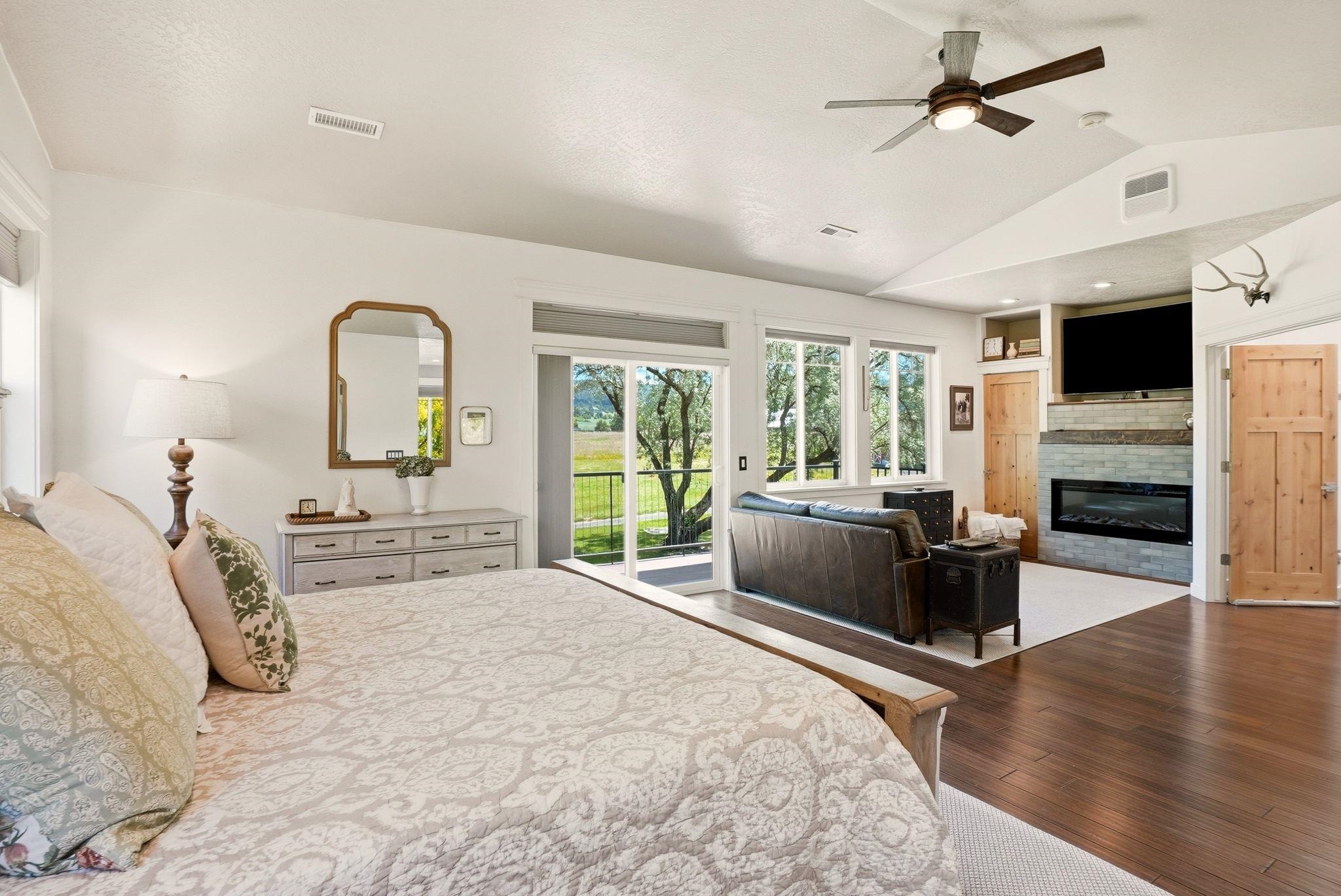 6819 S South Meadows Rd - Photo 15