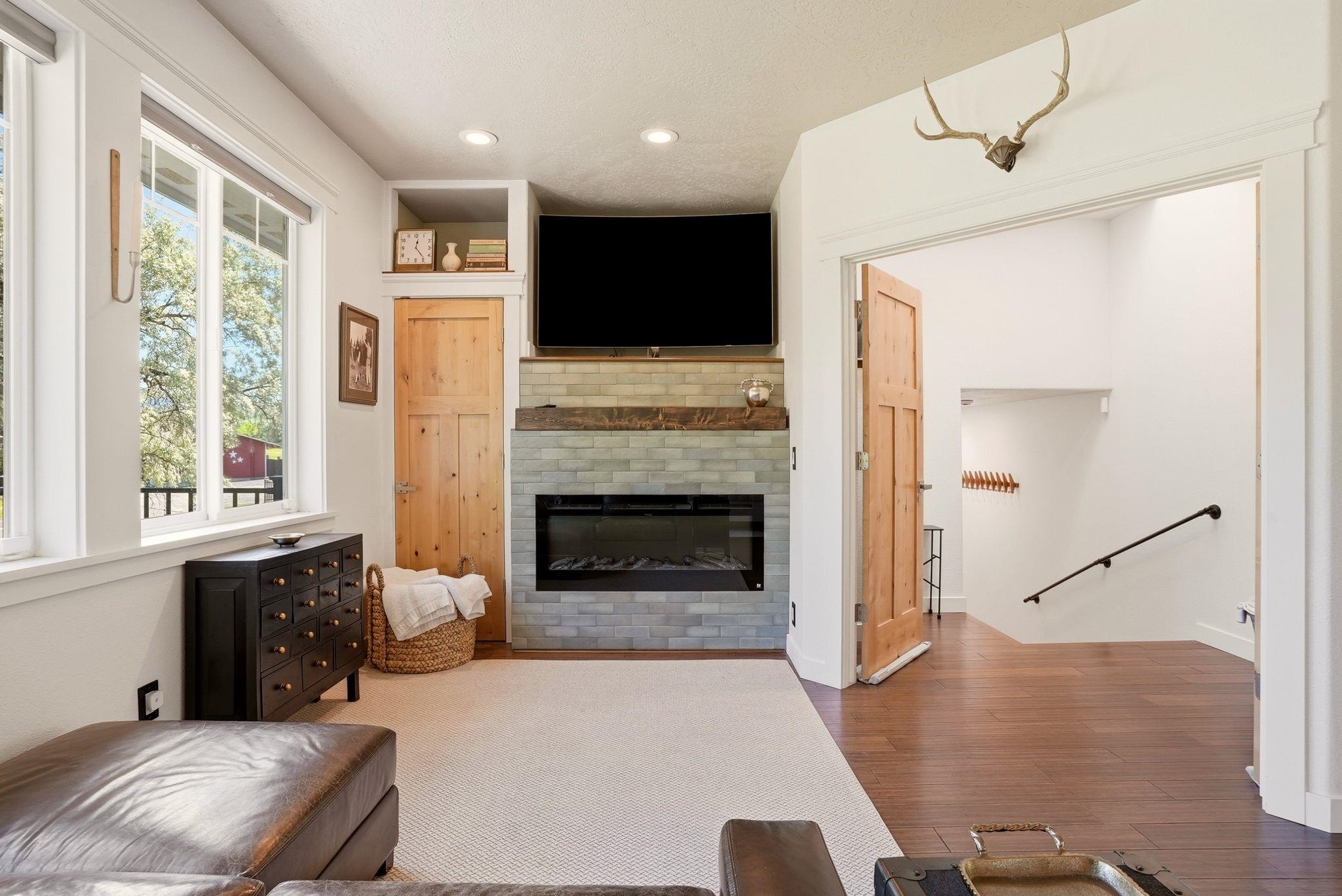 6819 S South Meadows Rd - Photo 16