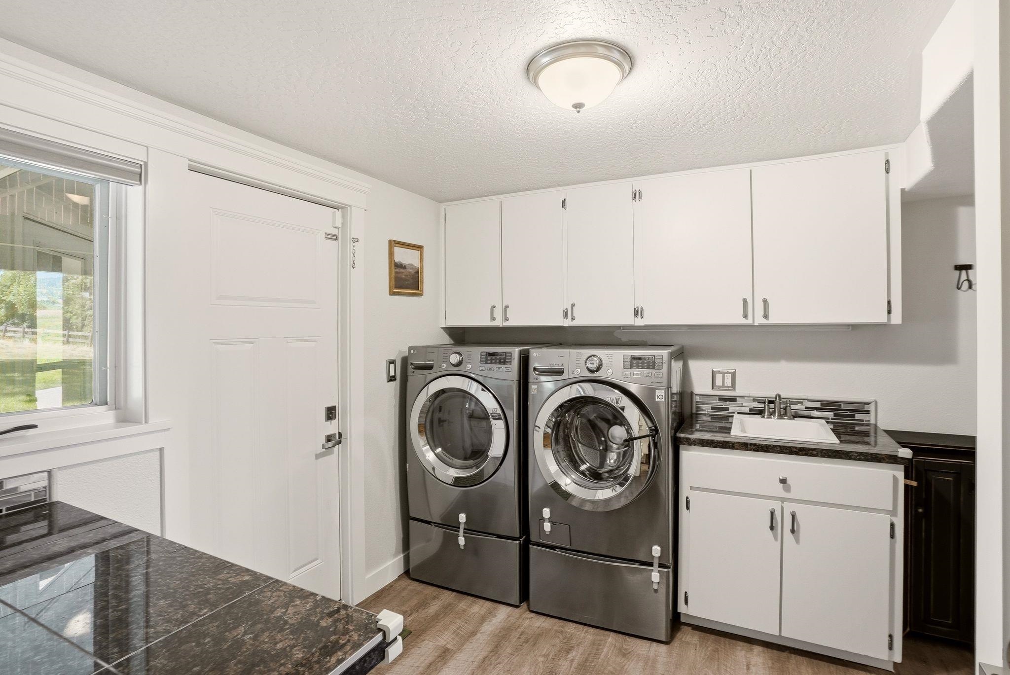 6819 S South Meadows Rd - Photo 32