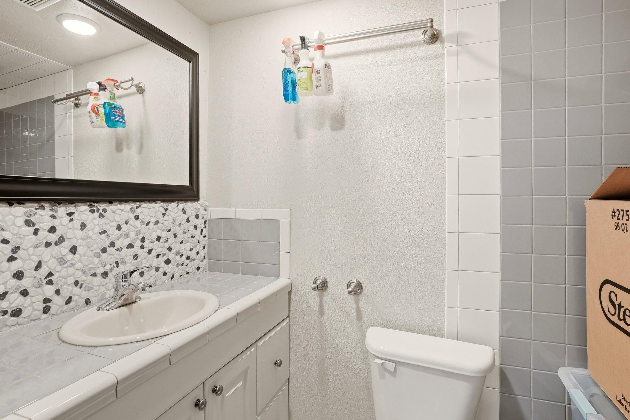 6819 S South Meadows Rd - Photo 34