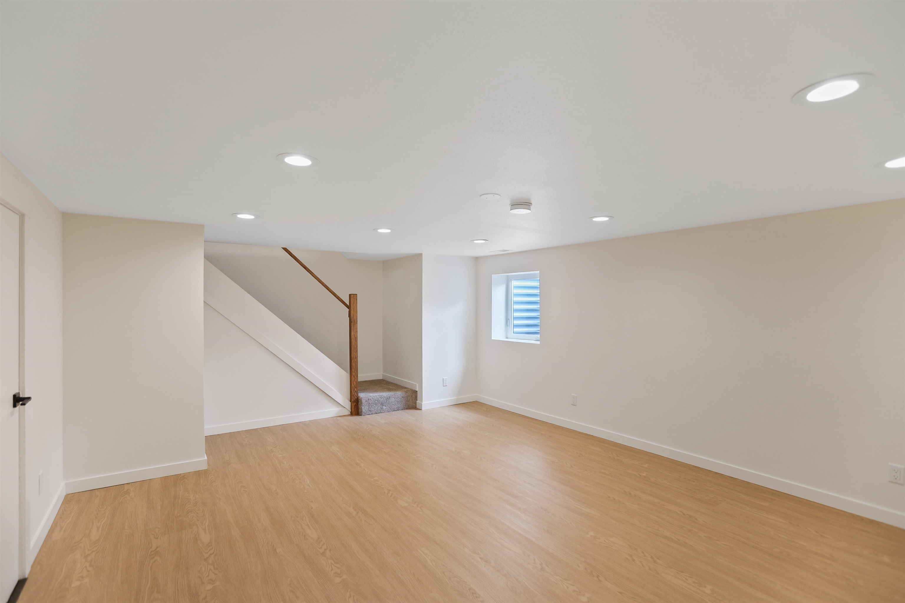 13716 E Broadway Ave - Photo 15